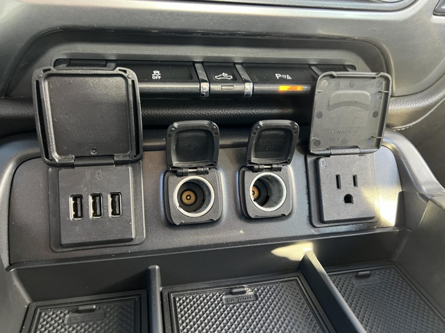 2015 MAROON /Black Leather Chevrolet Silverado 1500 LTZ Crew Cab 4WD (3GCUKSEC3FG) with an 5.3L V8 engine, Automatic transmission, located at 2990 Old Orchard Rd., Jackson, MO, 63755, 37.354214, -89.612106 - 2015 Chevrolet Silverado 1500 LTZ 159xxx miles 4x4 5.3L V8 Automatic Leather Navigation Power/Heated/Cooled Seats Backup Camera Bluetooth Remote Start Cruise Power Windows/Locks/Mirrors We have financing available and we accept trades! Fill out a credit application on our website or com - Photo#26