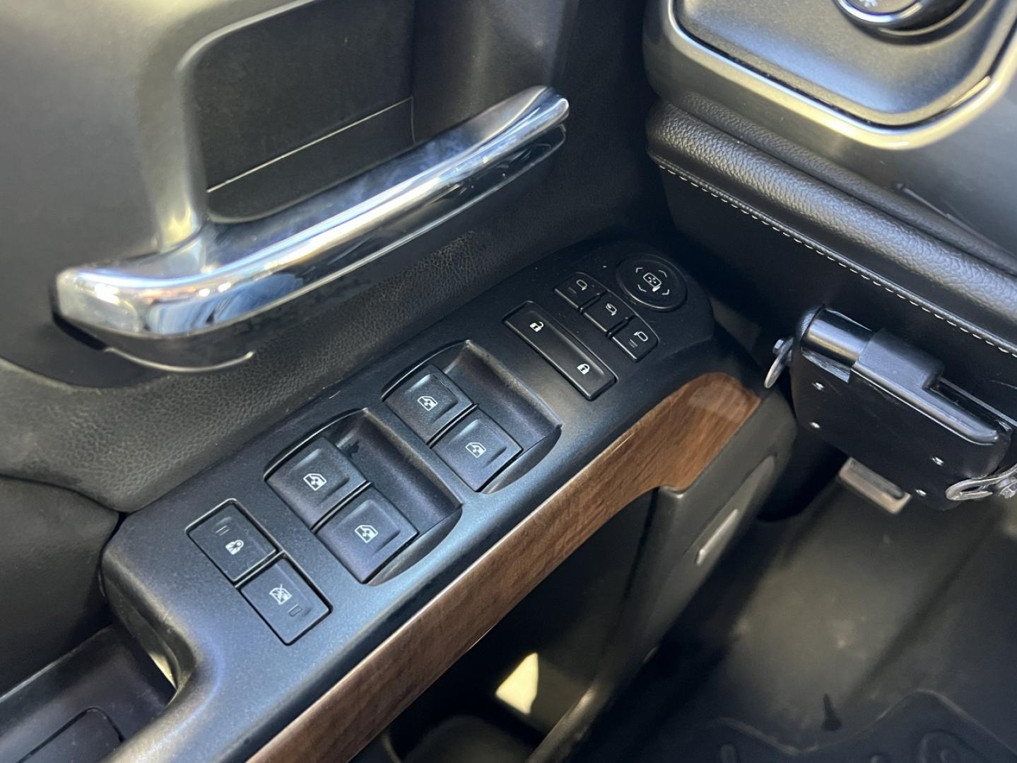 2015 MAROON /Black Leather Chevrolet Silverado 1500 LTZ Crew Cab 4WD (3GCUKSEC3FG) with an 5.3L V8 engine, Automatic transmission, located at 2990 Old Orchard Rd., Jackson, MO, 63755, 37.354214, -89.612106 - 2015 Chevrolet Silverado 1500 LTZ 159xxx miles 4x4 5.3L V8 Automatic Leather Navigation Power/Heated/Cooled Seats Backup Camera Bluetooth Remote Start Cruise Power Windows/Locks/Mirrors We have financing available and we accept trades! Fill out a credit application on our website or com - Photo#27