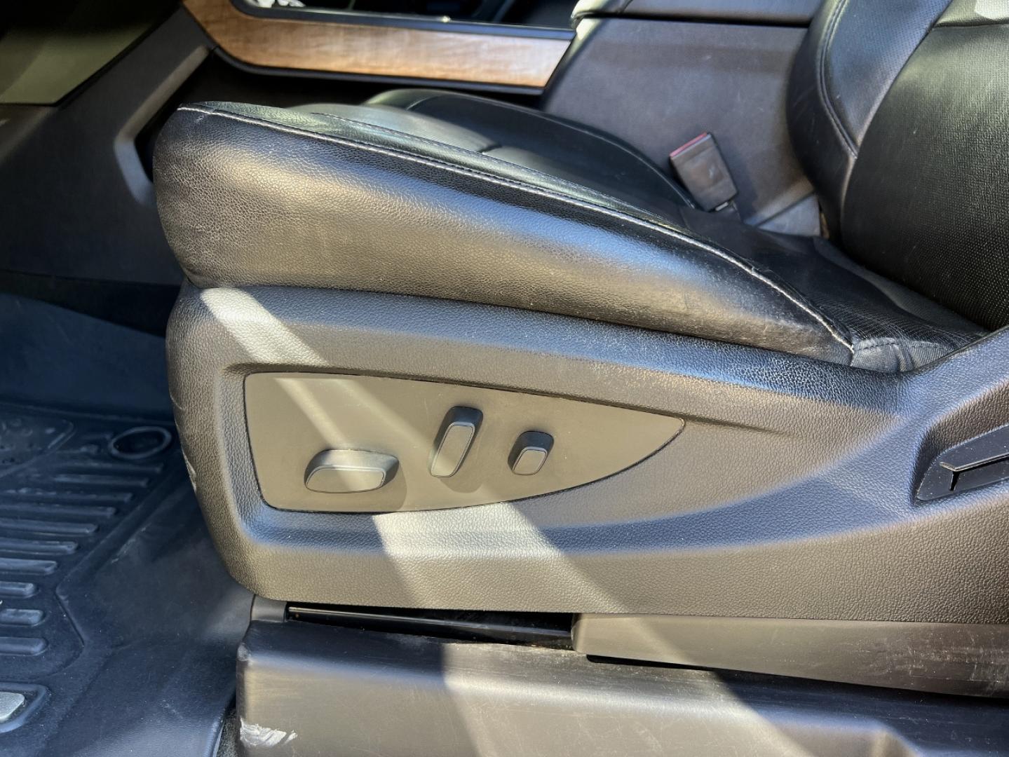 2015 MAROON /Black Leather Chevrolet Silverado 1500 LTZ Crew Cab 4WD (3GCUKSEC3FG) with an 5.3L V8 engine, Automatic transmission, located at 2990 Old Orchard Rd., Jackson, MO, 63755, 37.354214, -89.612106 - 2015 Chevrolet Silverado 1500 LTZ 159xxx miles 4x4 5.3L V8 Automatic Leather Navigation Power/Heated/Cooled Seats Backup Camera Bluetooth Remote Start Cruise Power Windows/Locks/Mirrors We have financing available and we accept trades! Fill out a credit application on our website or com - Photo#6