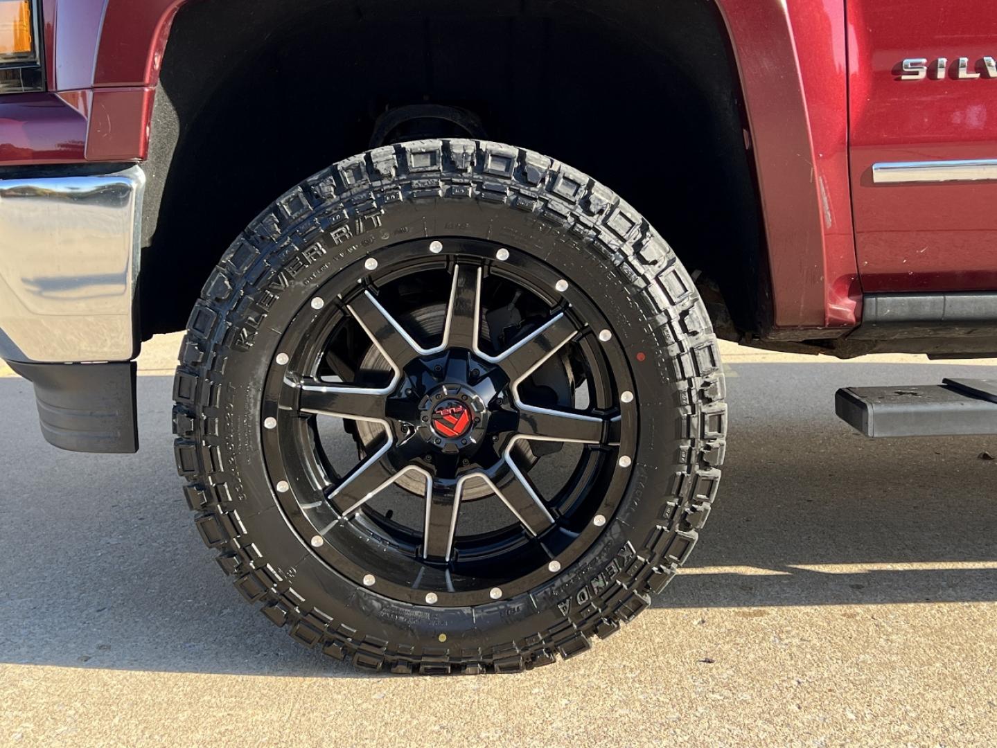 2015 MAROON /Black Leather Chevrolet Silverado 1500 LTZ Crew Cab 4WD (3GCUKSEC3FG) with an 5.3L V8 engine, Automatic transmission, located at 2990 Old Orchard Rd., Jackson, MO, 63755, 37.354214, -89.612106 - 2015 Chevrolet Silverado 1500 LTZ 159xxx miles 4x4 5.3L V8 Automatic Leather Navigation Power/Heated/Cooled Seats Backup Camera Bluetooth Remote Start Cruise Power Windows/Locks/Mirrors We have financing available and we accept trades! Fill out a credit application on our website or com - Photo#34
