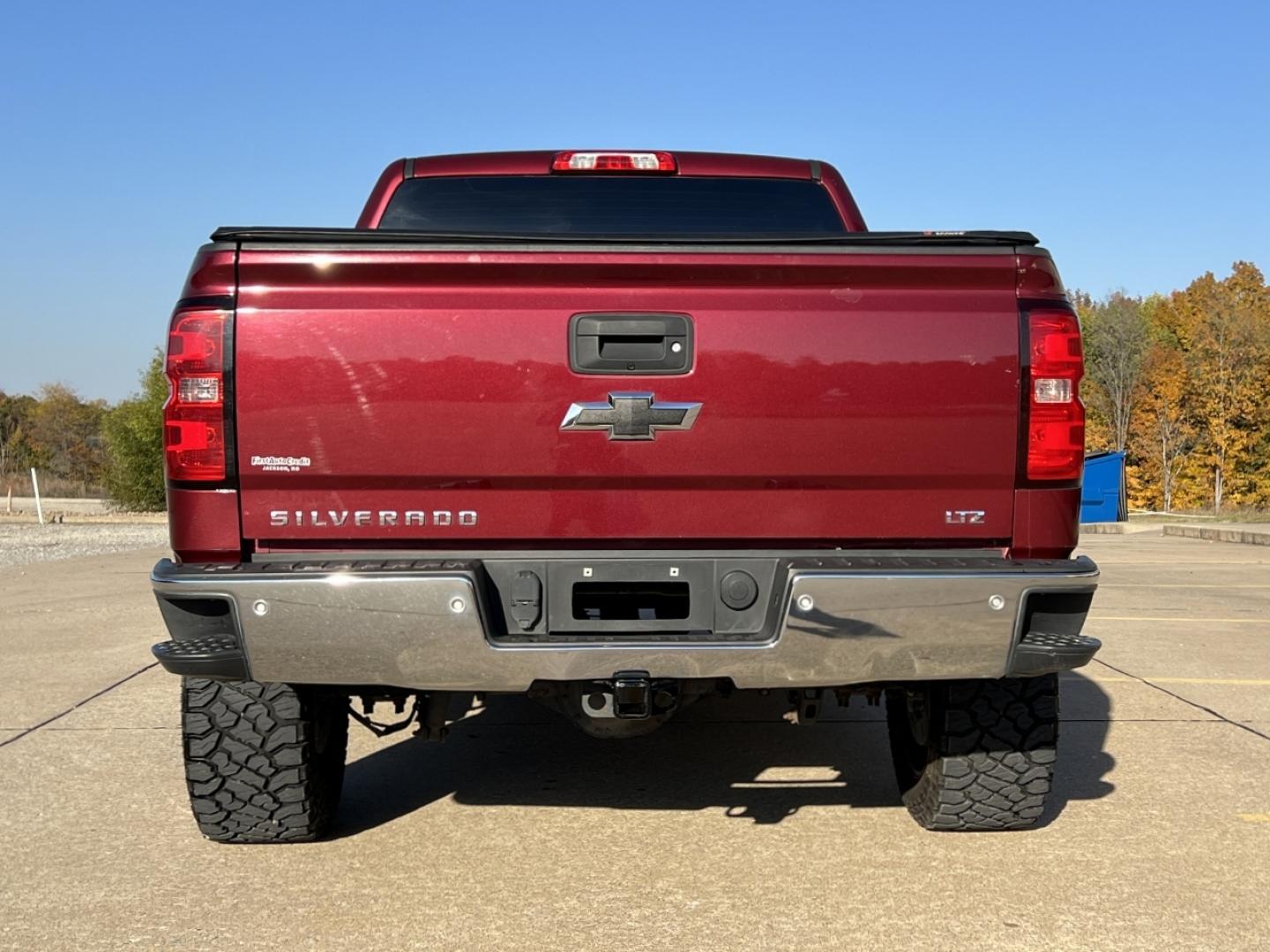 2015 MAROON /Black Leather Chevrolet Silverado 1500 LTZ Crew Cab 4WD (3GCUKSEC3FG) with an 5.3L V8 engine, Automatic transmission, located at 2990 Old Orchard Rd., Jackson, MO, 63755, 37.354214, -89.612106 - 2015 Chevrolet Silverado 1500 LTZ 159xxx miles 4x4 5.3L V8 Automatic Leather Navigation Power/Heated/Cooled Seats Backup Camera Bluetooth Remote Start Cruise Power Windows/Locks/Mirrors We have financing available and we accept trades! Fill out a credit application on our website or com - Photo#12