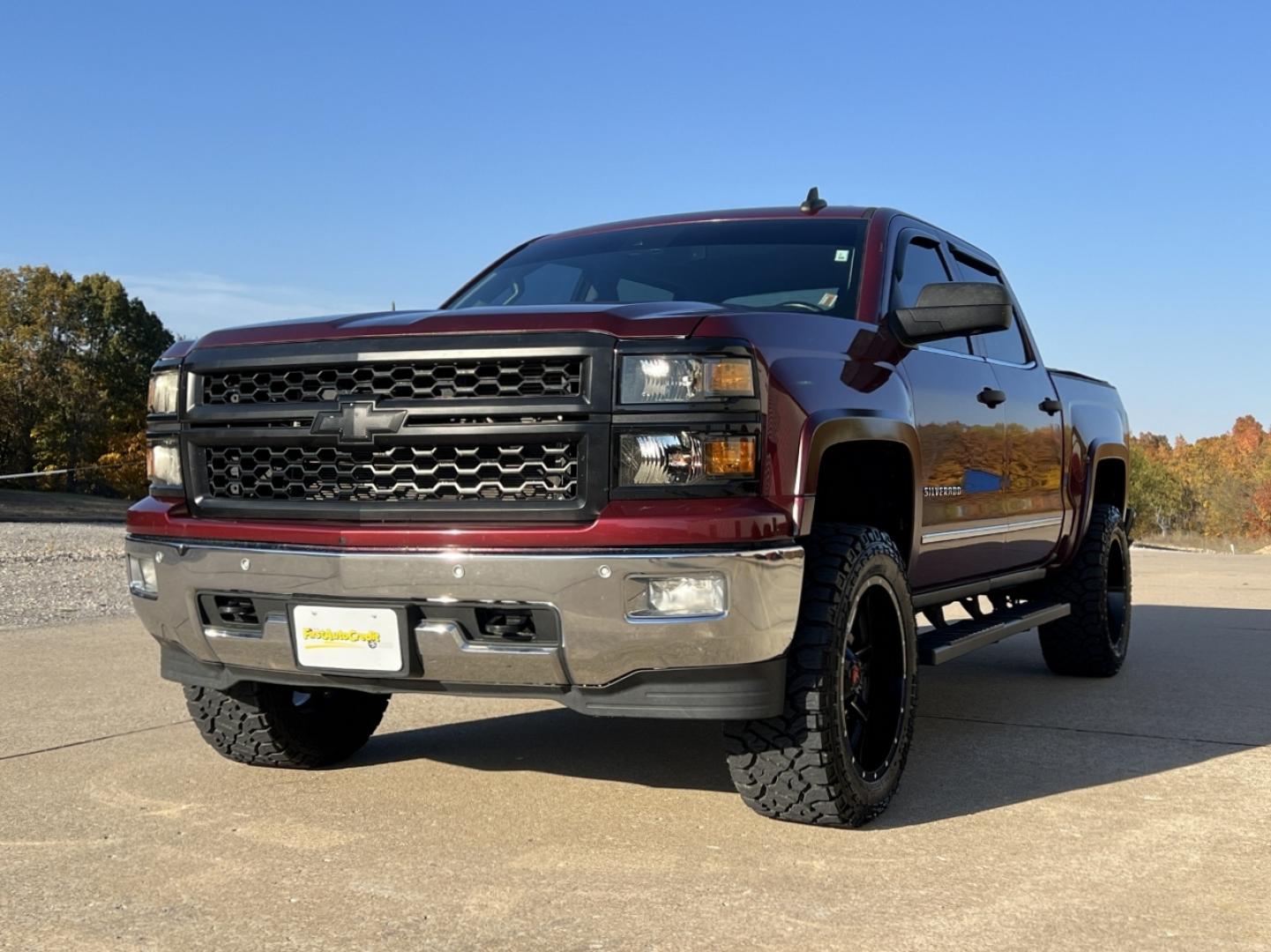 2015 MAROON /Black Leather Chevrolet Silverado 1500 LTZ Crew Cab 4WD (3GCUKSEC3FG) with an 5.3L V8 engine, Automatic transmission, located at 2990 Old Orchard Rd., Jackson, MO, 63755, 37.354214, -89.612106 - 2015 Chevrolet Silverado 1500 LTZ 159xxx miles 4x4 5.3L V8 Automatic Leather Navigation Power/Heated/Cooled Seats Backup Camera Bluetooth Remote Start Cruise Power Windows/Locks/Mirrors We have financing available and we accept trades! Fill out a credit application on our website or com - Photo#7