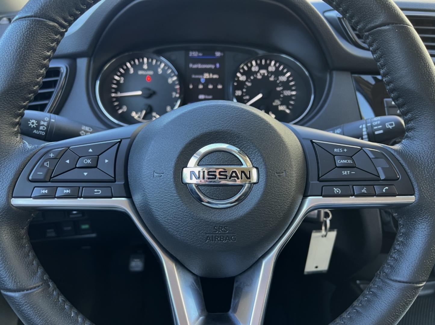 2020 WHITE /Black Cloth Nissan Rogue S AWD (5N1AT2MV8LC) with an 2.5L 4 Cyl. engine, CVT transmission, located at 2990 Old Orchard Rd., Jackson, MO, 63755, 37.354214, -89.612106 - 2020 Nissan Rogue S Only 59xxx miles All Wheel Drive 2.5L 4 Cyl. Automatic Backup Camera Heated Seats Bluetooth Cruise Power Windows/Locks/Mirrors We have financing available and we accept trades! Fill out a credit application on our website or come by today! If you have any questions, gi - Photo#21