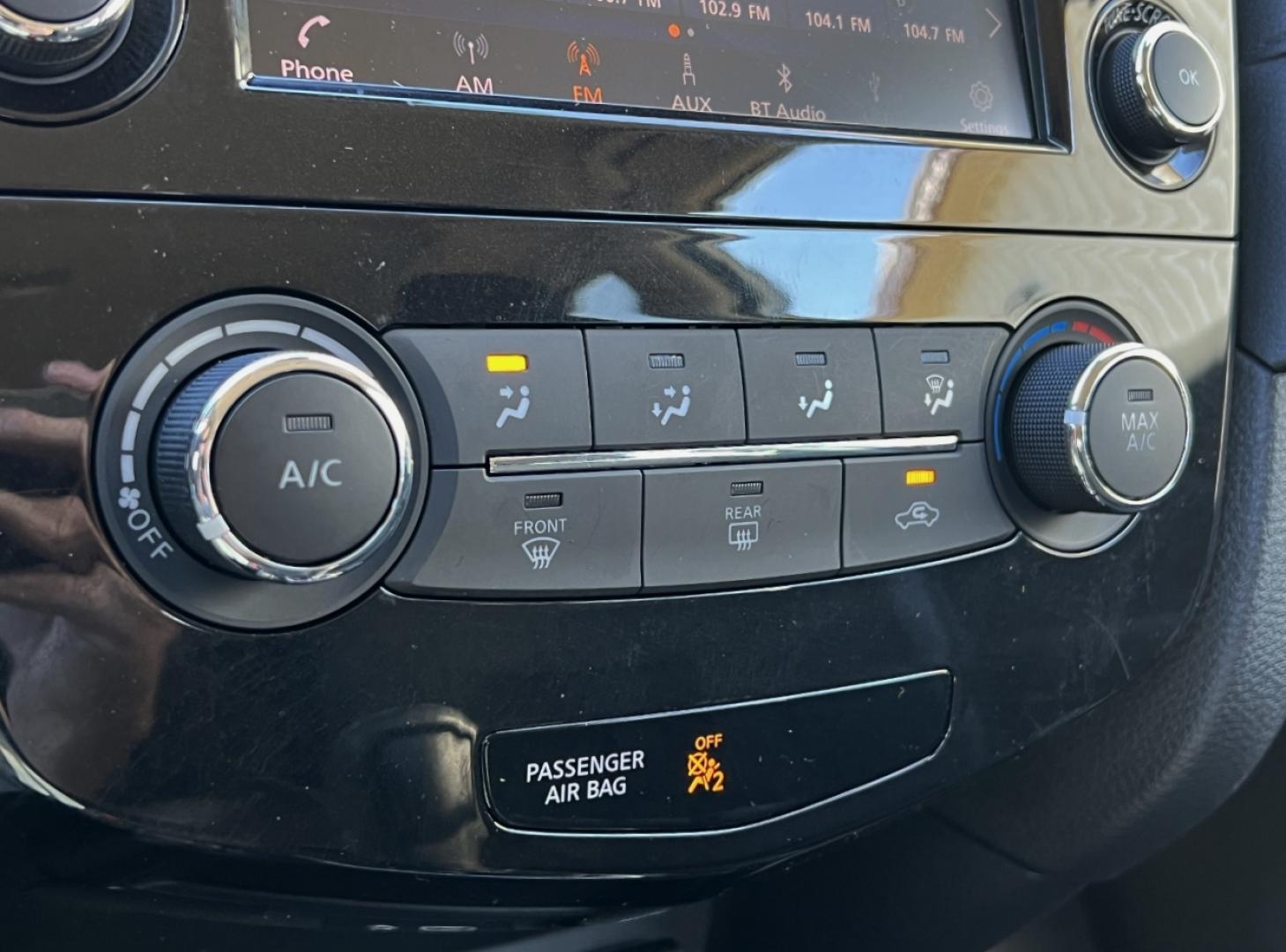 2020 WHITE /Black Cloth Nissan Rogue S AWD (5N1AT2MV8LC) with an 2.5L 4 Cyl. engine, CVT transmission, located at 2990 Old Orchard Rd., Jackson, MO, 63755, 37.354214, -89.612106 - 2020 Nissan Rogue S Only 59xxx miles All Wheel Drive 2.5L 4 Cyl. Automatic Backup Camera Heated Seats Bluetooth Cruise Power Windows/Locks/Mirrors We have financing available and we accept trades! Fill out a credit application on our website or come by today! If you have any questions, gi - Photo#23