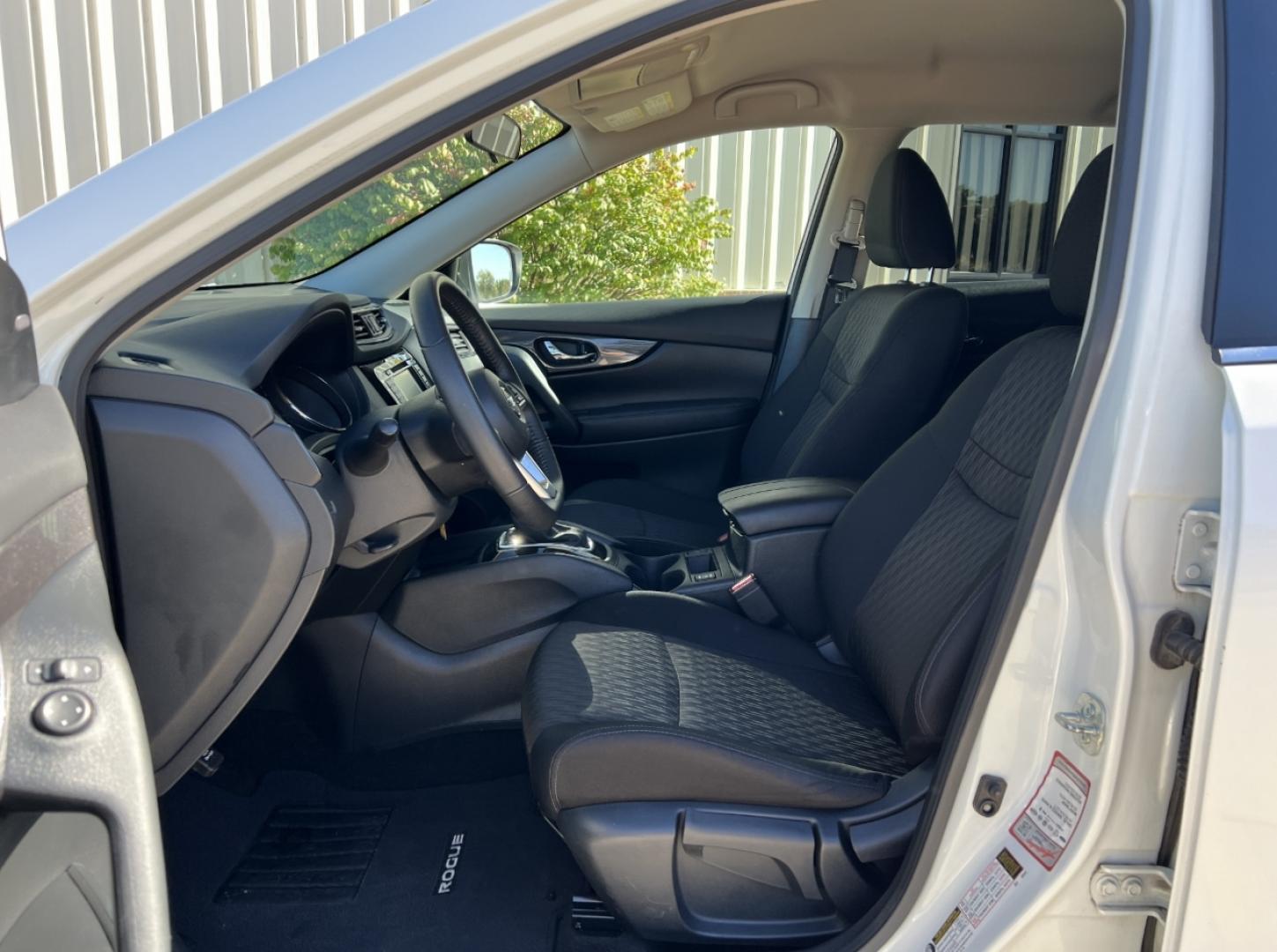 2020 WHITE /Black Cloth Nissan Rogue S AWD (5N1AT2MV8LC) with an 2.5L 4 Cyl. engine, CVT transmission, located at 2990 Old Orchard Rd., Jackson, MO, 63755, 37.354214, -89.612106 - 2020 Nissan Rogue S Only 59xxx miles All Wheel Drive 2.5L 4 Cyl. Automatic Backup Camera Heated Seats Bluetooth Cruise Power Windows/Locks/Mirrors We have financing available and we accept trades! Fill out a credit application on our website or come by today! If you have any questions, gi - Photo#13