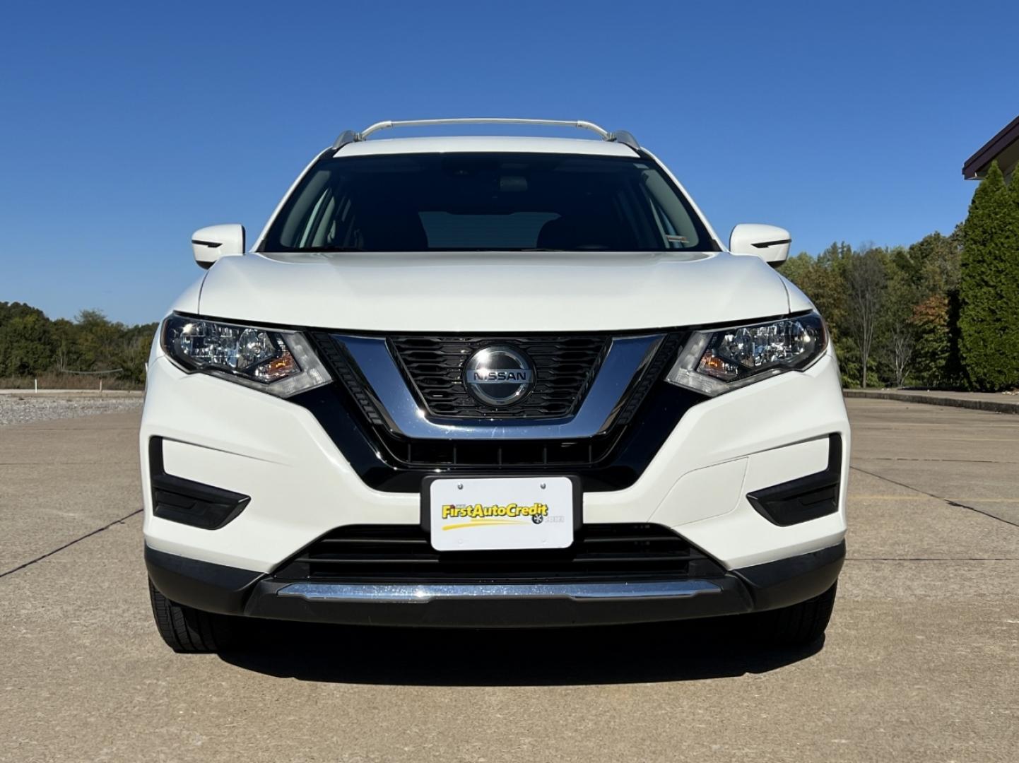 2020 WHITE /Black Cloth Nissan Rogue S AWD (5N1AT2MV8LC) with an 2.5L 4 Cyl. engine, CVT transmission, located at 2990 Old Orchard Rd., Jackson, MO, 63755, 37.354214, -89.612106 - 2020 Nissan Rogue S Only 59xxx miles All Wheel Drive 2.5L 4 Cyl. Automatic Backup Camera Heated Seats Bluetooth Cruise Power Windows/Locks/Mirrors We have financing available and we accept trades! Fill out a credit application on our website or come by today! If you have any questions, gi - Photo#11