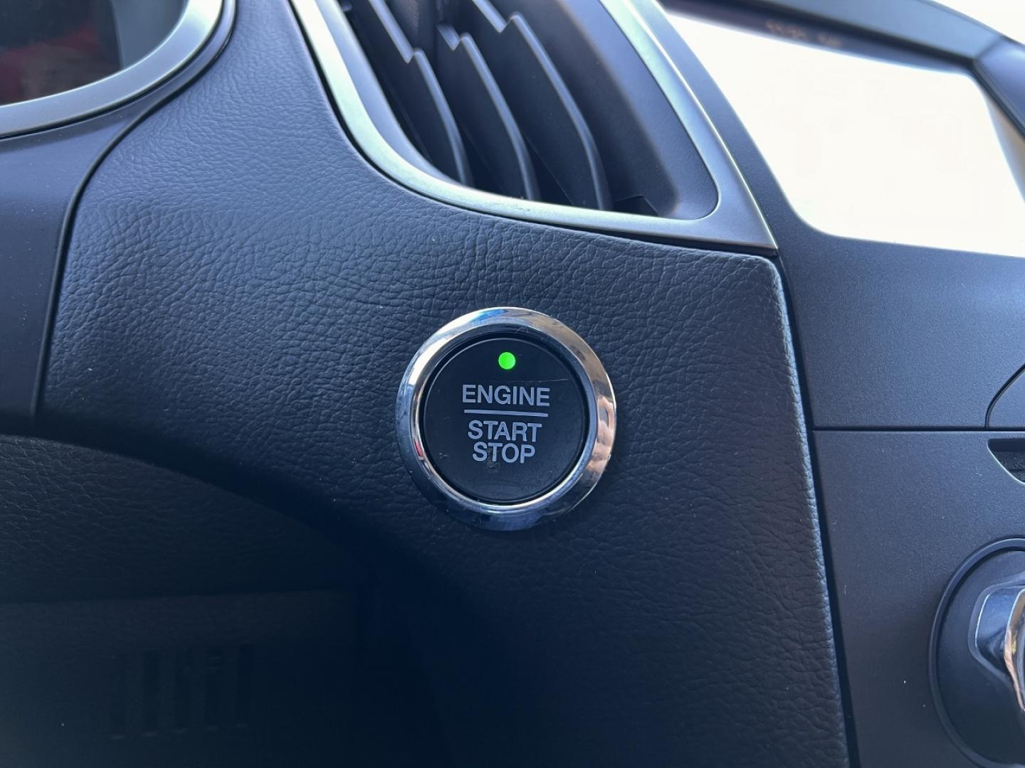 2018 RED /Black Leather Ford Edge SEL AWD (2FMPK4J96JB) with an 2.0L 4 Cyl. engine, Automatic transmission, located at 506 S. Kingshighway, Cape Girardeau, MO, 63703, (573) 235-5000, 37.294991, -89.553635 - 2018 Ford Edge SEL 1-Owner 76xxx miles All Wheel Drive 2.0L 4 Cyl. Automatic Leather Navigation Power/Heated Seats Backup Camera Bluetooth Remote Start Cruise Power Windows/Locks/Mirrors We have financing available and we accept trades! Fill out a credit application on our website or c - Photo#25