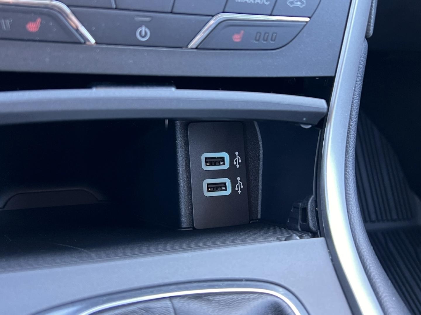 2018 RED /Black Leather Ford Edge SEL AWD (2FMPK4J96JB) with an 2.0L 4 Cyl. engine, Automatic transmission, located at 506 S. Kingshighway, Cape Girardeau, MO, 63703, (573) 235-5000, 37.294991, -89.553635 - 2018 Ford Edge SEL 1-Owner 76xxx miles All Wheel Drive 2.0L 4 Cyl. Automatic Leather Navigation Power/Heated Seats Backup Camera Bluetooth Remote Start Cruise Power Windows/Locks/Mirrors We have financing available and we accept trades! Fill out a credit application on our website or c - Photo#29