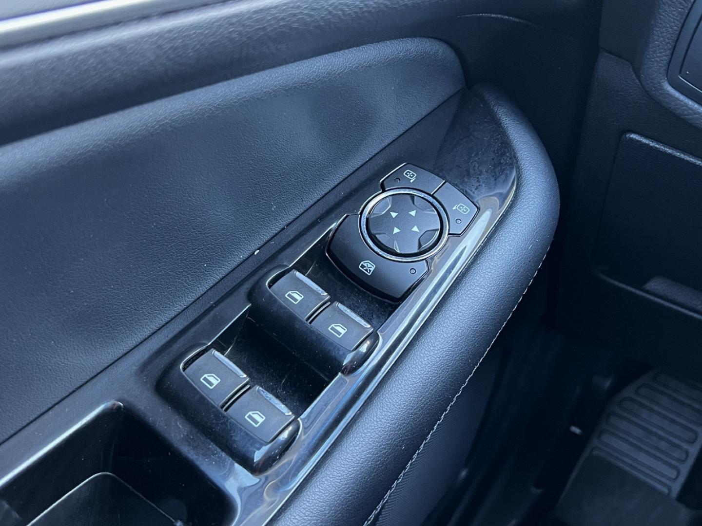 2018 RED /Black Leather Ford Edge SEL AWD (2FMPK4J96JB) with an 2.0L 4 Cyl. engine, Automatic transmission, located at 506 S. Kingshighway, Cape Girardeau, MO, 63703, (573) 235-5000, 37.294991, -89.553635 - 2018 Ford Edge SEL 1-Owner 76xxx miles All Wheel Drive 2.0L 4 Cyl. Automatic Leather Navigation Power/Heated Seats Backup Camera Bluetooth Remote Start Cruise Power Windows/Locks/Mirrors We have financing available and we accept trades! Fill out a credit application on our website or c - Photo#30