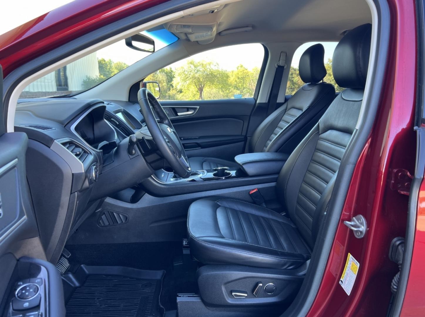 2018 RED /Black Leather Ford Edge SEL AWD (2FMPK4J96JB) with an 2.0L 4 Cyl. engine, Automatic transmission, located at 506 S. Kingshighway, Cape Girardeau, MO, 63703, (573) 235-5000, 37.294991, -89.553635 - 2018 Ford Edge SEL 1-Owner 76xxx miles All Wheel Drive 2.0L 4 Cyl. Automatic Leather Navigation Power/Heated Seats Backup Camera Bluetooth Remote Start Cruise Power Windows/Locks/Mirrors We have financing available and we accept trades! Fill out a credit application on our website or c - Photo#15