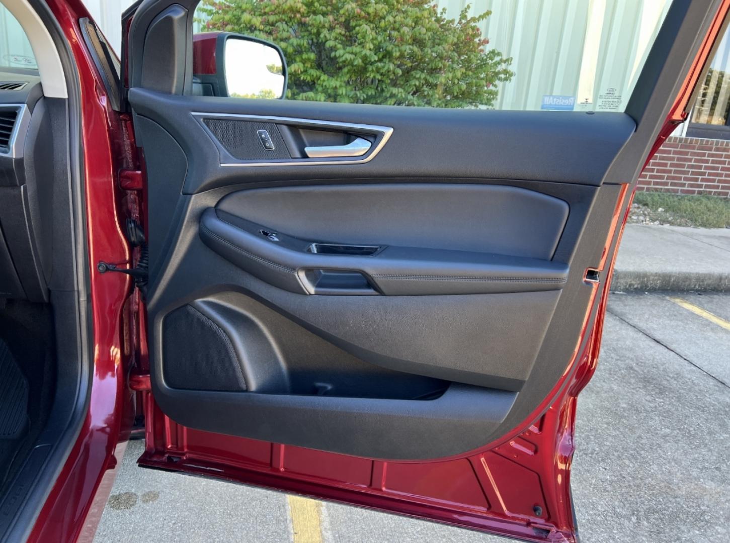 2018 RED /Black Leather Ford Edge SEL AWD (2FMPK4J96JB) with an 2.0L 4 Cyl. engine, Automatic transmission, located at 506 S. Kingshighway, Cape Girardeau, MO, 63703, (573) 235-5000, 37.294991, -89.553635 - 2018 Ford Edge SEL 1-Owner 76xxx miles All Wheel Drive 2.0L 4 Cyl. Automatic Leather Navigation Power/Heated Seats Backup Camera Bluetooth Remote Start Cruise Power Windows/Locks/Mirrors We have financing available and we accept trades! Fill out a credit application on our website or c - Photo#16