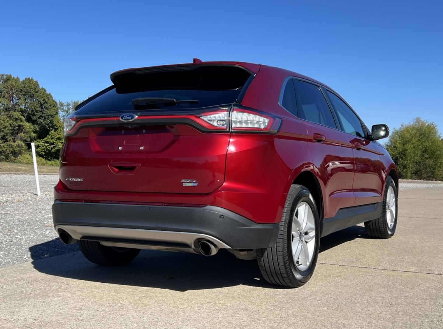 2018 RED /Black Leather Ford Edge SEL AWD (2FMPK4J96JB) with an 2.0L 4 Cyl. engine, Automatic transmission, located at 506 S. Kingshighway, Cape Girardeau, MO, 63703, (573) 235-5000, 37.294991, -89.553635 - 2018 Ford Edge SEL 1-Owner 76xxx miles All Wheel Drive 2.0L 4 Cyl. Automatic Leather Navigation Power/Heated Seats Backup Camera Bluetooth Remote Start Cruise Power Windows/Locks/Mirrors We have financing available and we accept trades! Fill out a credit application on our website or c - Photo#10