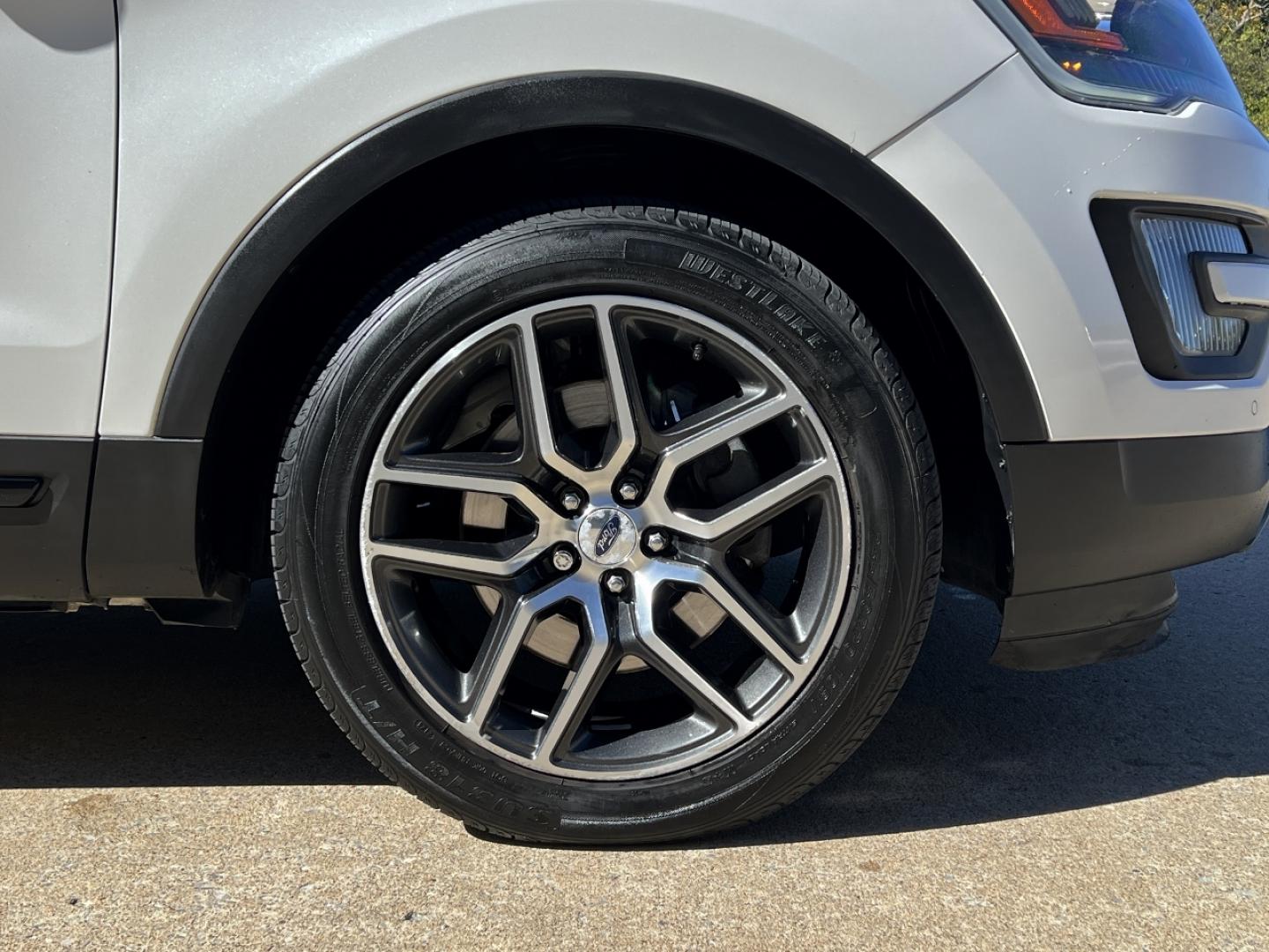 2016 WHITE /Black Leather Ford Explorer Sport 4WD (1FM5K8GT6GG) with an 3.5L V6 engine, Automatic transmission, located at 2990 Old Orchard Rd., Jackson, MO, 63755, 37.354214, -89.612106 - 2016 Ford Explorer Sport 142xxx miles 4 Wheel Drive 3.5L V6 Automatic Leather 3rd Row Navigation Power/Heated/Cooled Seats Heated Seats Backup Camera Bluetooth Remote Start Cruise Power Windows/Locks/Mirrors We have financing available and we accept trades! Fill out a credit applicati - Photo#44