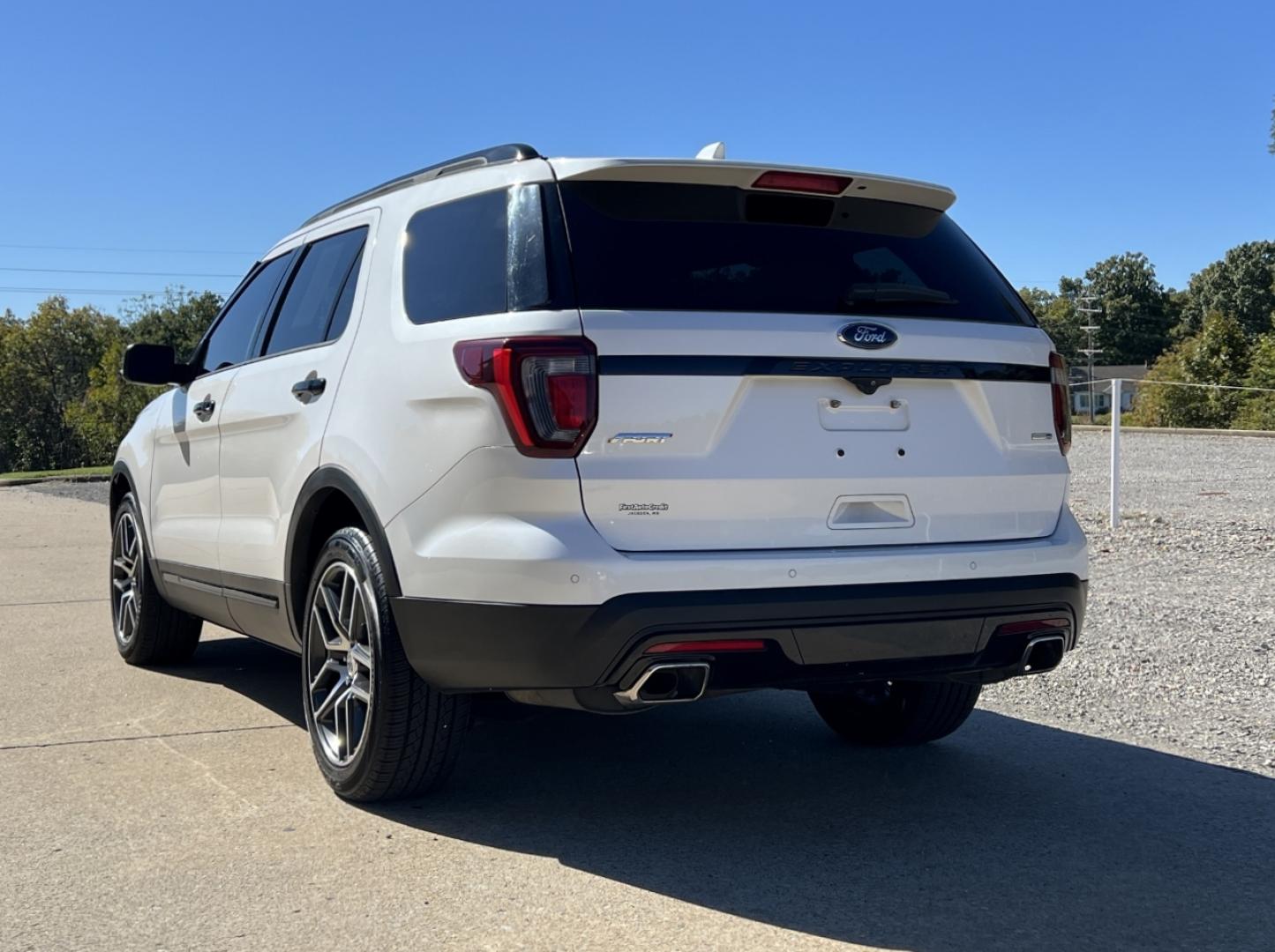 2016 WHITE /Black Leather Ford Explorer Sport 4WD (1FM5K8GT6GG) with an 3.5L V6 engine, Automatic transmission, located at 2990 Old Orchard Rd., Jackson, MO, 63755, 37.354214, -89.612106 - 2016 Ford Explorer Sport 142xxx miles 4 Wheel Drive 3.5L V6 Automatic Leather 3rd Row Navigation Power/Heated/Cooled Seats Heated Seats Backup Camera Bluetooth Remote Start Cruise Power Windows/Locks/Mirrors We have financing available and we accept trades! Fill out a credit applicati - Photo#11