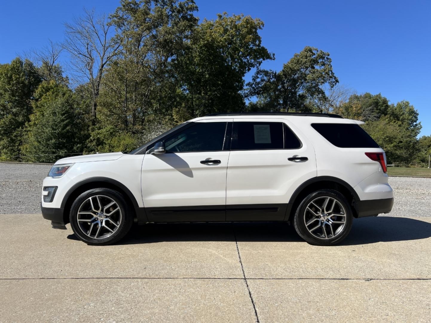2016 WHITE /Black Leather Ford Explorer Sport 4WD (1FM5K8GT6GG) with an 3.5L V6 engine, Automatic transmission, located at 2990 Old Orchard Rd., Jackson, MO, 63755, 37.354214, -89.612106 - 2016 Ford Explorer Sport 142xxx miles 4 Wheel Drive 3.5L V6 Automatic Leather 3rd Row Navigation Power/Heated/Cooled Seats Heated Seats Backup Camera Bluetooth Remote Start Cruise Power Windows/Locks/Mirrors We have financing available and we accept trades! Fill out a credit applicati - Photo#8