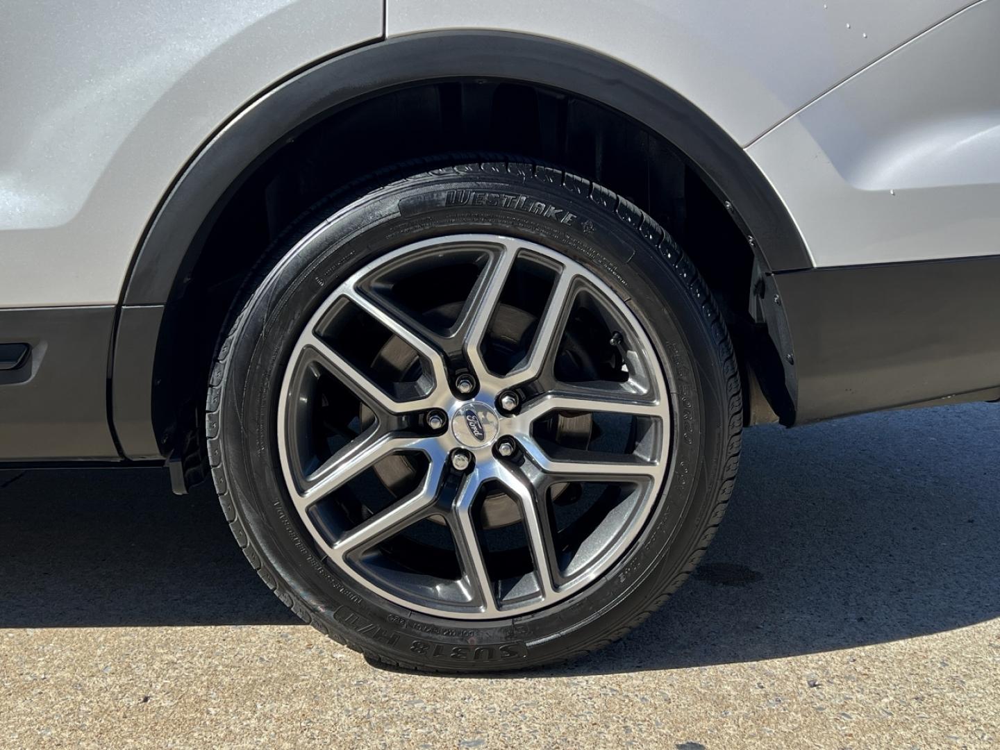 2016 WHITE /Black Leather Ford Explorer Sport 4WD (1FM5K8GT6GG) with an 3.5L V6 engine, Automatic transmission, located at 2990 Old Orchard Rd., Jackson, MO, 63755, 37.354214, -89.612106 - 2016 Ford Explorer Sport 142xxx miles 4 Wheel Drive 3.5L V6 Automatic Leather 3rd Row Navigation Power/Heated/Cooled Seats Heated Seats Backup Camera Bluetooth Remote Start Cruise Power Windows/Locks/Mirrors We have financing available and we accept trades! Fill out a credit applicati - Photo#42