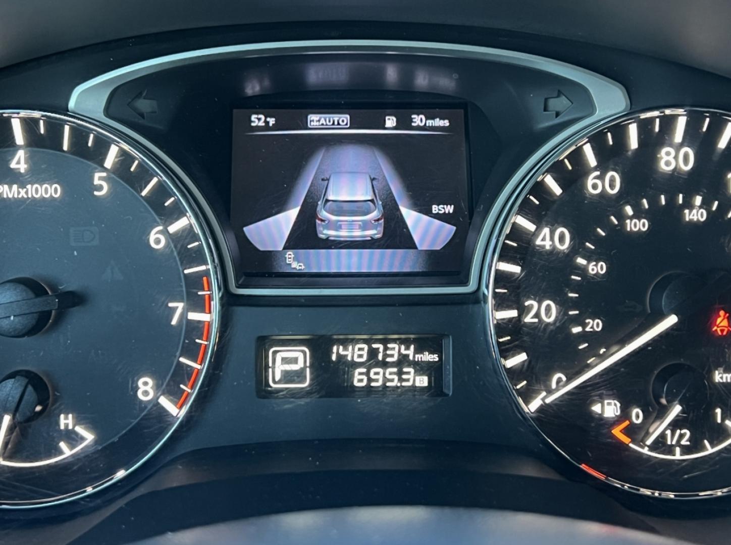 2015 SILVER /Black Leather Nissan Pathfinder Platinum 4WD (5N1AR2MM1FC) with an 3.5L V6 engine, Continuously Variable Transmission transmission, located at 2990 Old Orchard Rd., Jackson, MO, 63755, 37.354214, -89.612106 - 2015 Nissan Platinum 148xxx miles 4 Wheel Drive 3.5L V6 Automatic Leather 3rd Row Navigation Rear Entertainment Power/Heated/Cooled Seats Heated Rear Seats Heated Steering Wheel Backup Camera Sunroof Bluetooth Remote Start Cruise Power Windows/Locks/Mirrors We have financing availa - Photo#28