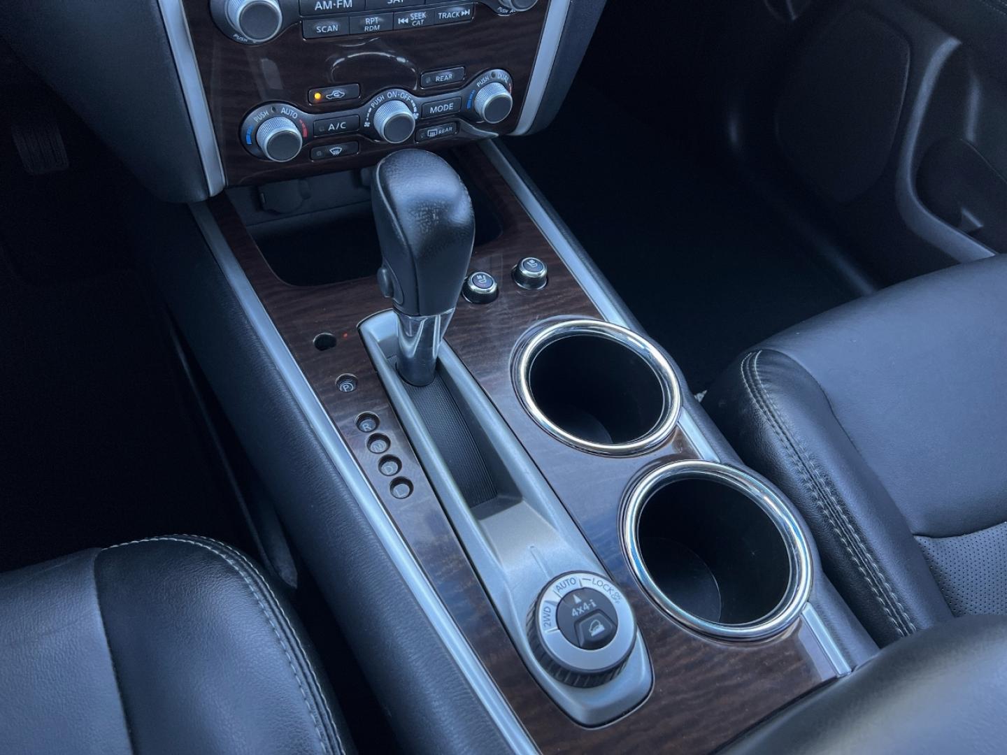 2015 SILVER /Black Leather Nissan Pathfinder Platinum 4WD (5N1AR2MM1FC) with an 3.5L V6 engine, Continuously Variable Transmission transmission, located at 2990 Old Orchard Rd., Jackson, MO, 63755, 37.354214, -89.612106 - 2015 Nissan Platinum 148xxx miles 4 Wheel Drive 3.5L V6 Automatic Leather 3rd Row Navigation Rear Entertainment Power/Heated/Cooled Seats Heated Rear Seats Heated Steering Wheel Backup Camera Sunroof Bluetooth Remote Start Cruise Power Windows/Locks/Mirrors We have financing availa - Photo#31