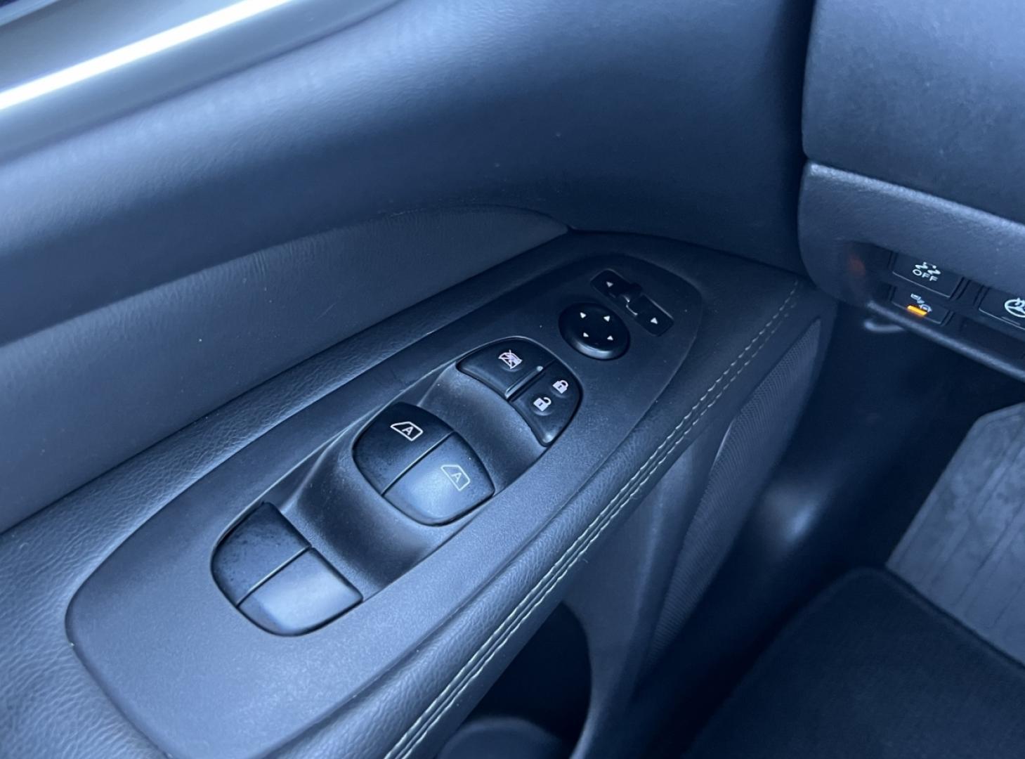 2015 SILVER /Black Leather Nissan Pathfinder Platinum 4WD (5N1AR2MM1FC) with an 3.5L V6 engine, Continuously Variable Transmission transmission, located at 2990 Old Orchard Rd., Jackson, MO, 63755, 37.354214, -89.612106 - 2015 Nissan Platinum 148xxx miles 4 Wheel Drive 3.5L V6 Automatic Leather 3rd Row Navigation Rear Entertainment Power/Heated/Cooled Seats Heated Rear Seats Heated Steering Wheel Backup Camera Sunroof Bluetooth Remote Start Cruise Power Windows/Locks/Mirrors We have financing availa - Photo#35