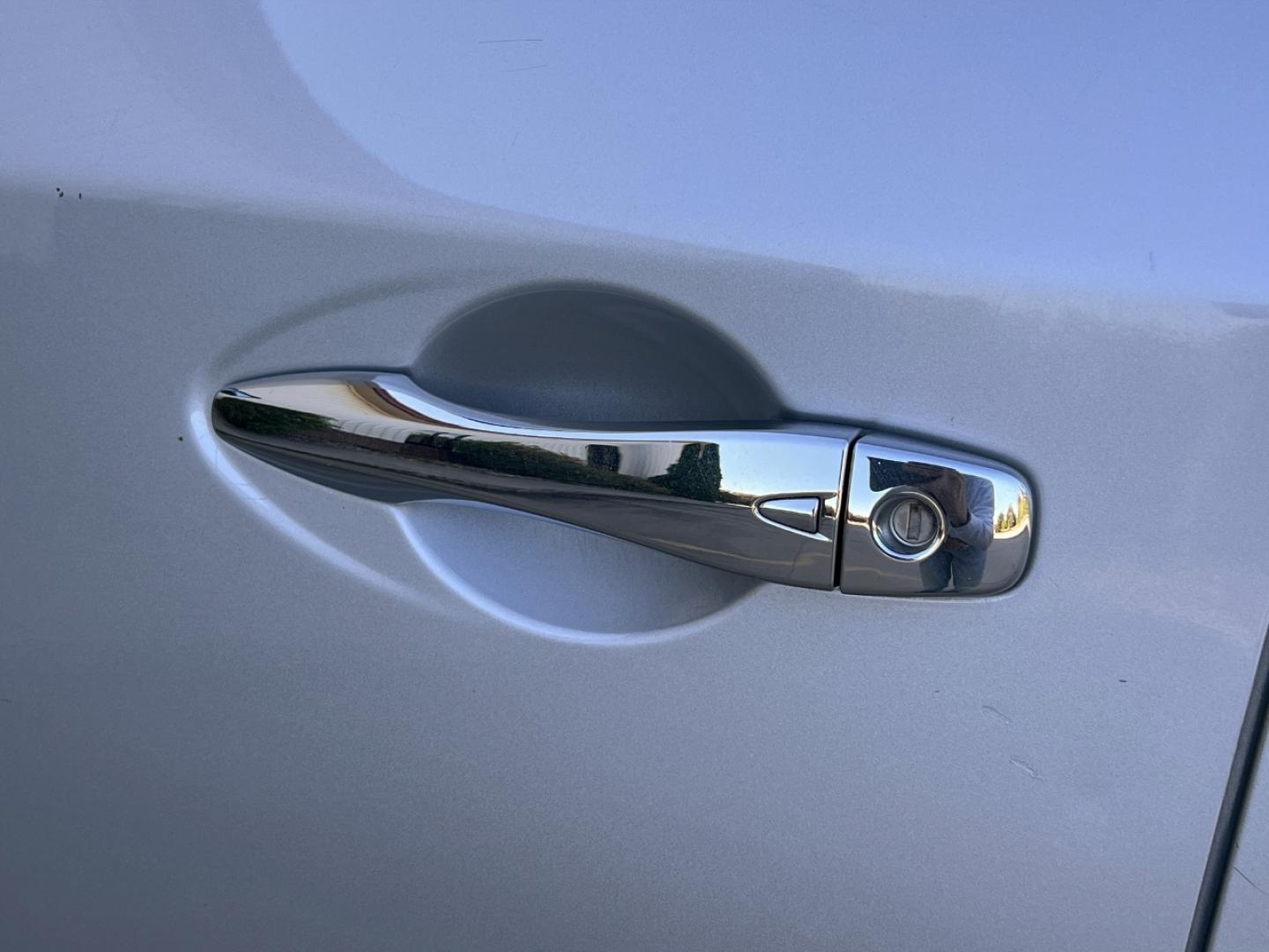 2015 SILVER /Black Leather Nissan Pathfinder Platinum 4WD (5N1AR2MM1FC) with an 3.5L V6 engine, Continuously Variable Transmission transmission, located at 2990 Old Orchard Rd., Jackson, MO, 63755, 37.354214, -89.612106 - 2015 Nissan Platinum 148xxx miles 4 Wheel Drive 3.5L V6 Automatic Leather 3rd Row Navigation Rear Entertainment Power/Heated/Cooled Seats Heated Rear Seats Heated Steering Wheel Backup Camera Sunroof Bluetooth Remote Start Cruise Power Windows/Locks/Mirrors We have financing availa - Photo#40