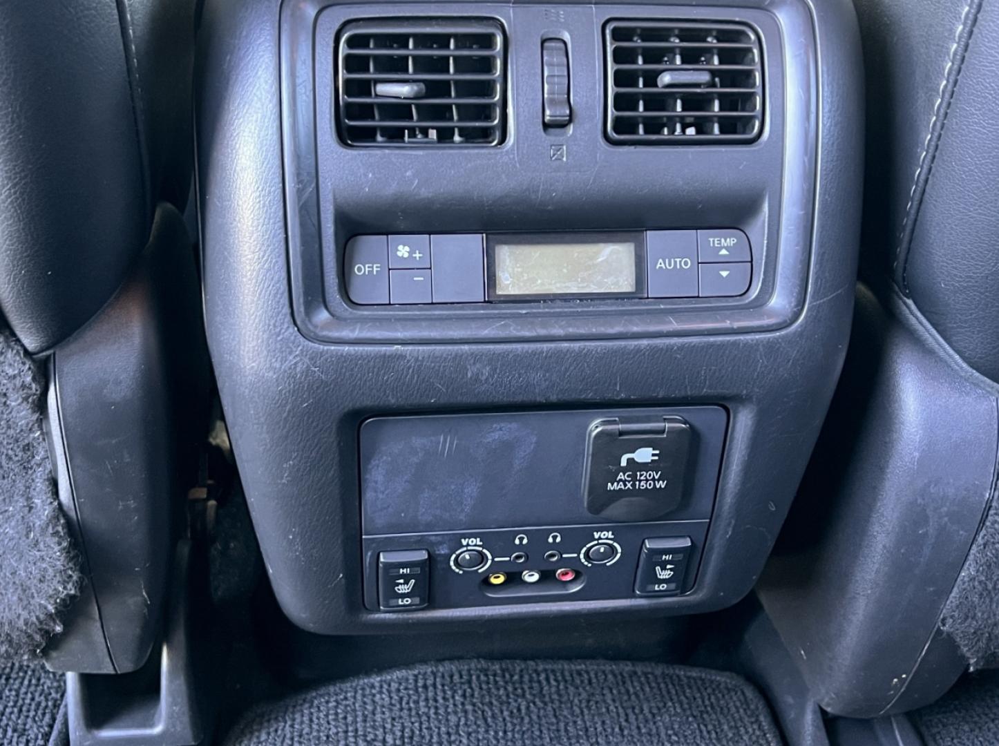 2015 SILVER /Black Leather Nissan Pathfinder Platinum 4WD (5N1AR2MM1FC) with an 3.5L V6 engine, Continuously Variable Transmission transmission, located at 2990 Old Orchard Rd., Jackson, MO, 63755, 37.354214, -89.612106 - 2015 Nissan Platinum 148xxx miles 4 Wheel Drive 3.5L V6 Automatic Leather 3rd Row Navigation Rear Entertainment Power/Heated/Cooled Seats Heated Rear Seats Heated Steering Wheel Backup Camera Sunroof Bluetooth Remote Start Cruise Power Windows/Locks/Mirrors We have financing availa - Photo#9