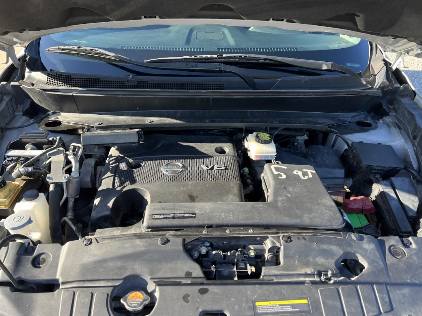 2015 SILVER /Black Leather Nissan Pathfinder Platinum 4WD (5N1AR2MM1FC) with an 3.5L V6 engine, Continuously Variable Transmission transmission, located at 2990 Old Orchard Rd., Jackson, MO, 63755, 37.354214, -89.612106 - 2015 Nissan Platinum 148xxx miles 4 Wheel Drive 3.5L V6 Automatic Leather 3rd Row Navigation Rear Entertainment Power/Heated/Cooled Seats Heated Rear Seats Heated Steering Wheel Backup Camera Sunroof Bluetooth Remote Start Cruise Power Windows/Locks/Mirrors We have financing availa - Photo#42