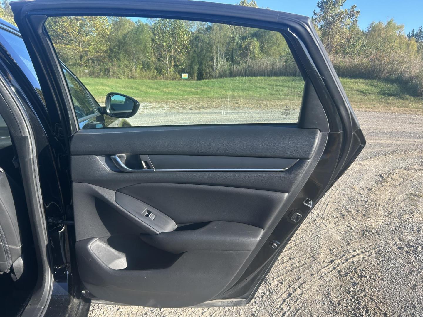 2020 BLACK /Black Honda Accord Sport 2.0T (1HGCV2F39LA) with an 2.0L L4 DOHC 16V TURBO engine, Automatic transmission, located at 506 S. Kingshighway, Cape Girardeau, MO, 63703, (573) 235-5000, 37.294991, -89.553635 - 2020 Honda Accord 60xxx miles *One Owner* Front Wheel Drive 2.0L 4 Cyl. Automatic Heated Seats Remote Start Bluetooth Back Up Camera Sunroof Cruise Power Windows/Locks/Mirrors We have financing available and we accept trades! Fill out a credit application on our website or come by today - Photo#19