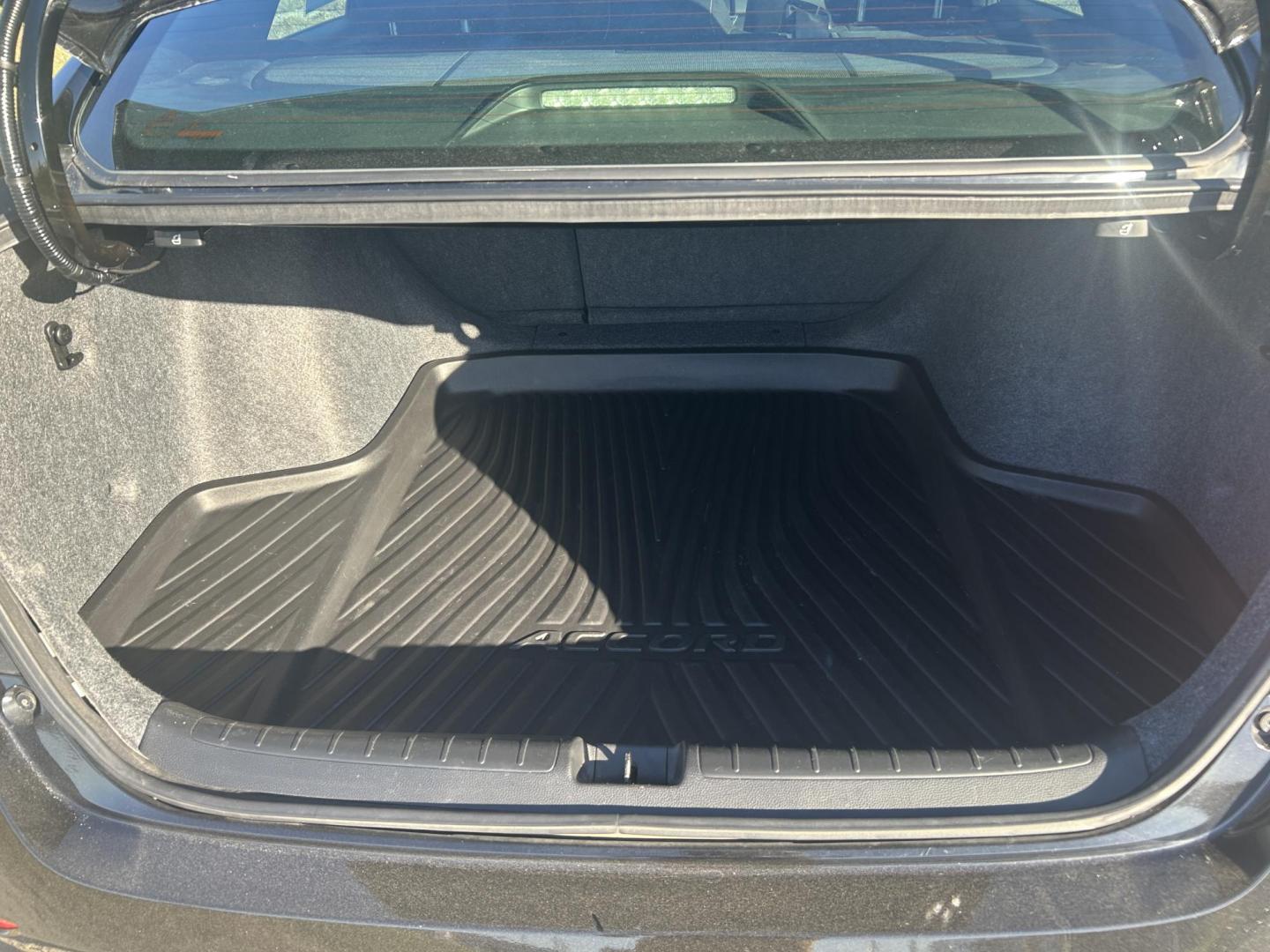 2020 BLACK /Black Honda Accord Sport 2.0T (1HGCV2F39LA) with an 2.0L L4 DOHC 16V TURBO engine, Automatic transmission, located at 506 S. Kingshighway, Cape Girardeau, MO, 63703, (573) 235-5000, 37.294991, -89.553635 - 2020 Honda Accord 60xxx miles *One Owner* Front Wheel Drive 2.0L 4 Cyl. Automatic Heated Seats Remote Start Bluetooth Back Up Camera Sunroof Cruise Power Windows/Locks/Mirrors We have financing available and we accept trades! Fill out a credit application on our website or come by today - Photo#34