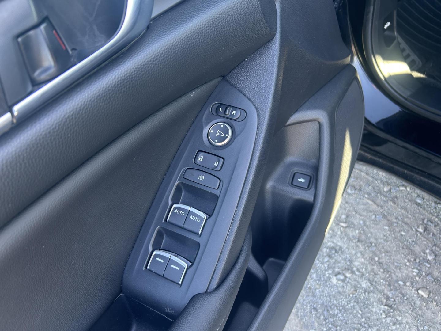 2020 BLACK /Black Honda Accord Sport 2.0T (1HGCV2F39LA) with an 2.0L L4 DOHC 16V TURBO engine, Automatic transmission, located at 506 S. Kingshighway, Cape Girardeau, MO, 63703, (573) 235-5000, 37.294991, -89.553635 - 2020 Honda Accord 60xxx miles *One Owner* Front Wheel Drive 2.0L 4 Cyl. Automatic Heated Seats Remote Start Bluetooth Back Up Camera Sunroof Cruise Power Windows/Locks/Mirrors We have financing available and we accept trades! Fill out a credit application on our website or come by today - Photo#29