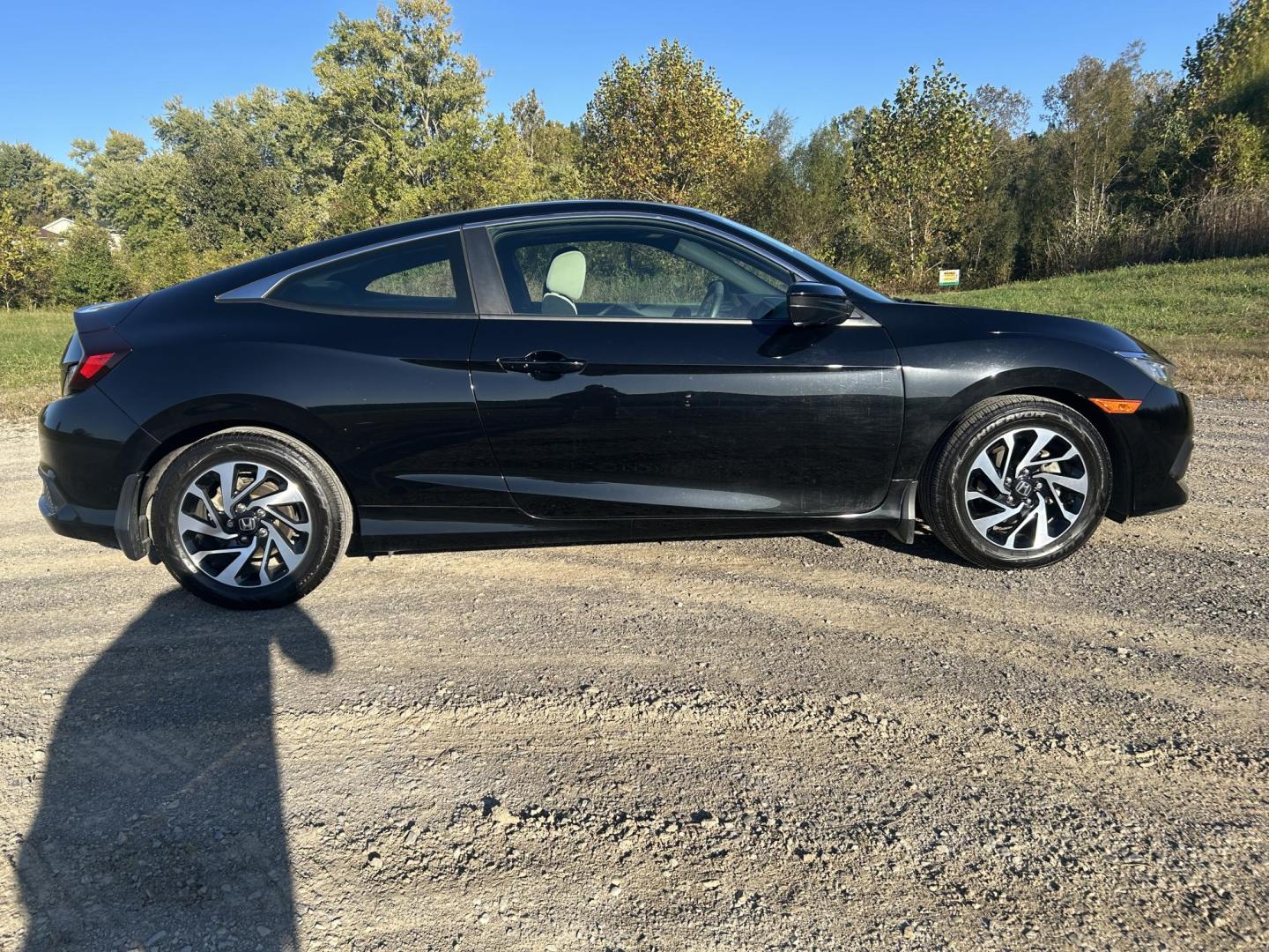 2016 BLACK /Tan Honda Civic LX-P Coupe CVT (2HGFC4B05GH) with an 2.0L L4 DOHC 16V engine, CVT transmission, located at 506 S. Kingshighway, Cape Girardeau, MO, 63703, (573) 235-5000, 37.294991, -89.553635 - 2016 Honda Civic LX-P Coupe Only 64xxx miles Front Wheel Drive 2.0L 4 Cyl. Automatic Sunroof Backup Camera Bluetooth Remote Start Cruise Power Windows/Locks/Mirrors We have financing available and we accept trades! Fill out a credit application on our website or come by today! If you hav - Photo#11