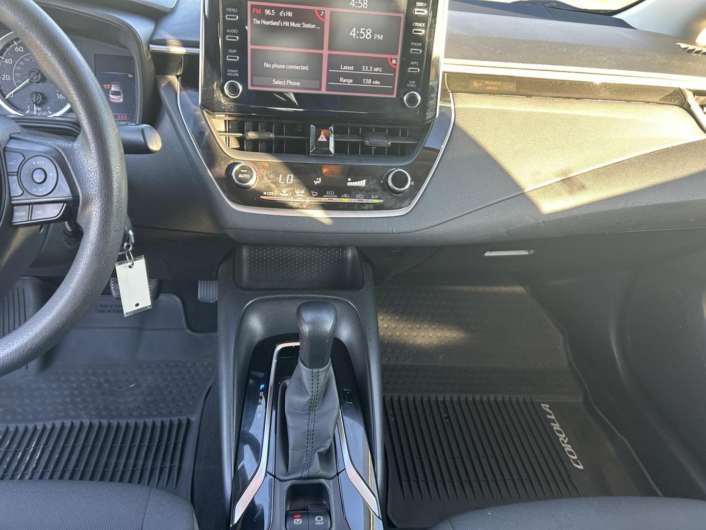 2020 SILVER /Gray Toyota Corolla LE (JTDEPRAEXLJ) with an 1.8L L4 DOHC 16V engine, CVT transmission, located at 506 S. Kingshighway, Cape Girardeau, MO, 63703, (573) 235-5000, 37.294991, -89.553635 - 2020 Toyota Corolla LE 143xxx miles Front Wheel Drive 1.8L 4 Cyl. Automatic Cruise Bluetooth Dual Climate Backup Camera Power Windows/Locks/Mirrors We have financing available and we accept trades! Fill out a credit application on our website or come by today! If you have any questions, g - Photo#24