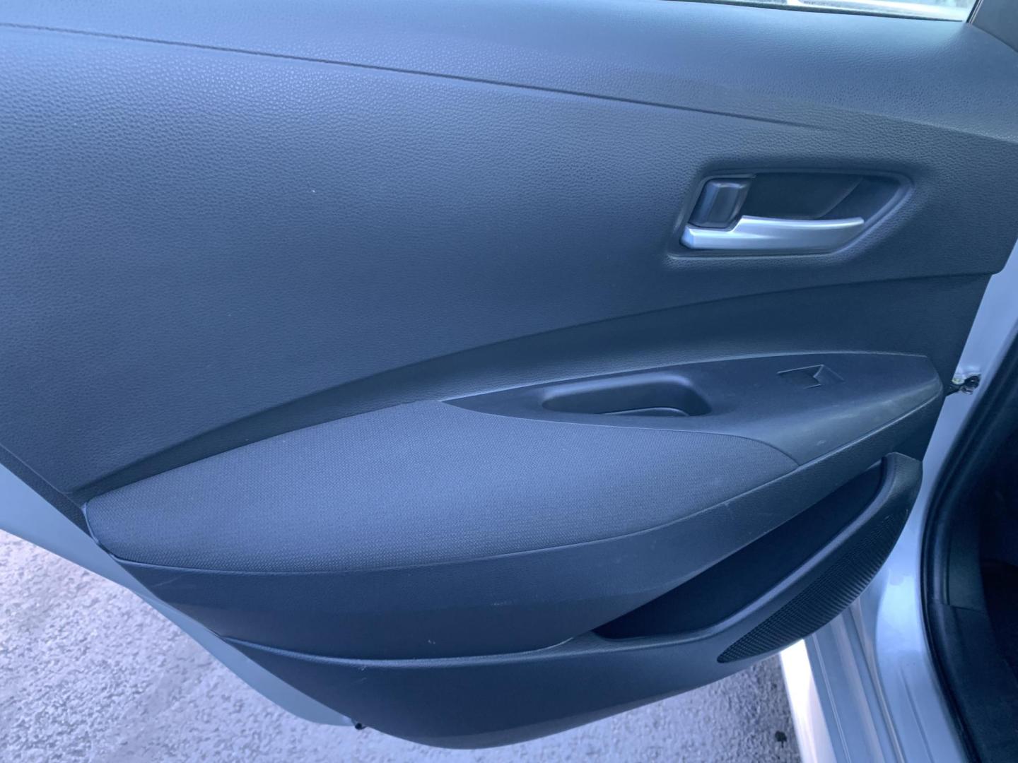 2020 SILVER /Gray Toyota Corolla LE (JTDEPRAEXLJ) with an 1.8L L4 DOHC 16V engine, CVT transmission, located at 506 S. Kingshighway, Cape Girardeau, MO, 63703, (573) 235-5000, 37.294991, -89.553635 - 2020 Toyota Corolla LE 143xxx miles Front Wheel Drive 1.8L 4 Cyl. Automatic Cruise Bluetooth Dual Climate Backup Camera Power Windows/Locks/Mirrors We have financing available and we accept trades! Fill out a credit application on our website or come by today! If you have any questions, g - Photo#19