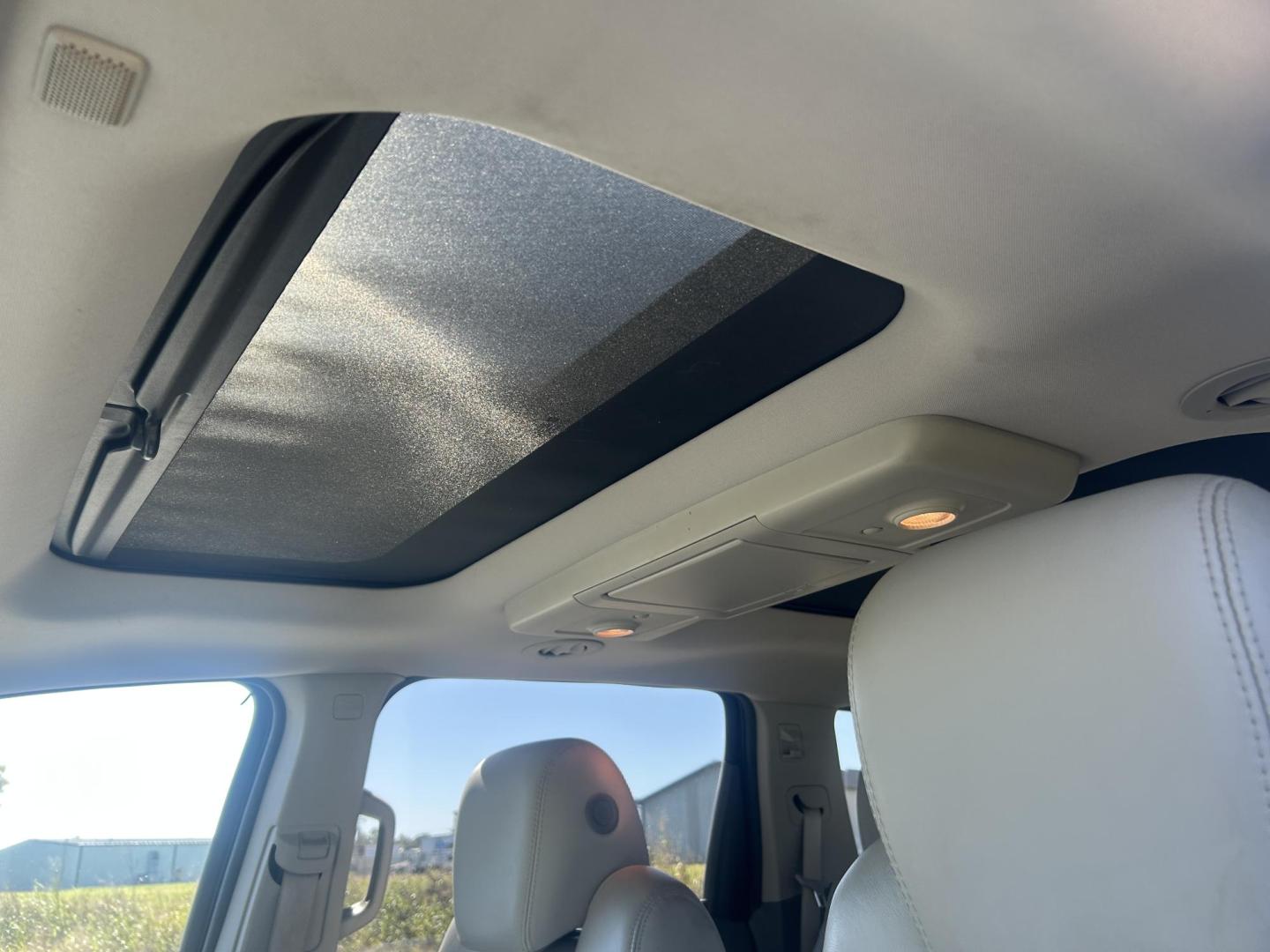 2015 GRAY /Gray Chevrolet Traverse 2LT AWD (1GNKVHKD5FJ) with an 3.6L V6 DOHC 24V engine, Automatic transmission, located at 506 S. Kingshighway, Cape Girardeau, MO, 63703, (573) 235-5000, 37.294991, -89.553635 - 2015 Chevrolet Traverse 2LT 127xxx miles Front Wheel Drive 3.6L V6 Automatic Leather 3rd Row Navigation Rear Entertainment Power/Heated Seats Heated Steering Wheel Backup Camera Sunroof/Moonroof Bluetooth Remote Start Cruise Power Windows/Locks/Mirrors We have financing available an - Photo#21