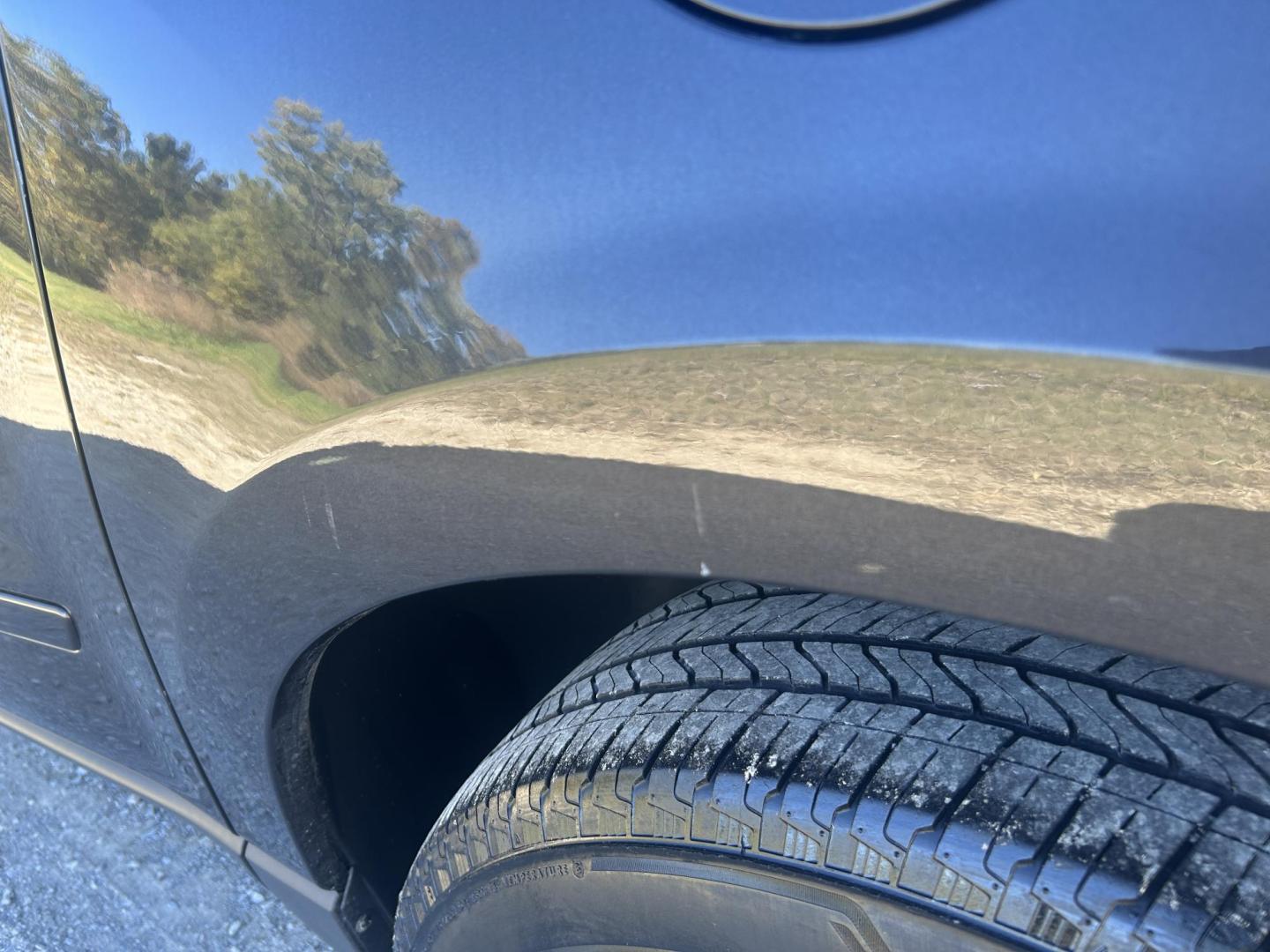 2015 GRAY /Gray Chevrolet Traverse 2LT AWD (1GNKVHKD5FJ) with an 3.6L V6 DOHC 24V engine, Automatic transmission, located at 506 S. Kingshighway, Cape Girardeau, MO, 63703, (573) 235-5000, 37.294991, -89.553635 - 2015 Chevrolet Traverse 2LT 127xxx miles Front Wheel Drive 3.6L V6 Automatic Leather 3rd Row Navigation Rear Entertainment Power/Heated Seats Heated Steering Wheel Backup Camera Sunroof/Moonroof Bluetooth Remote Start Cruise Power Windows/Locks/Mirrors We have financing available an - Photo#38