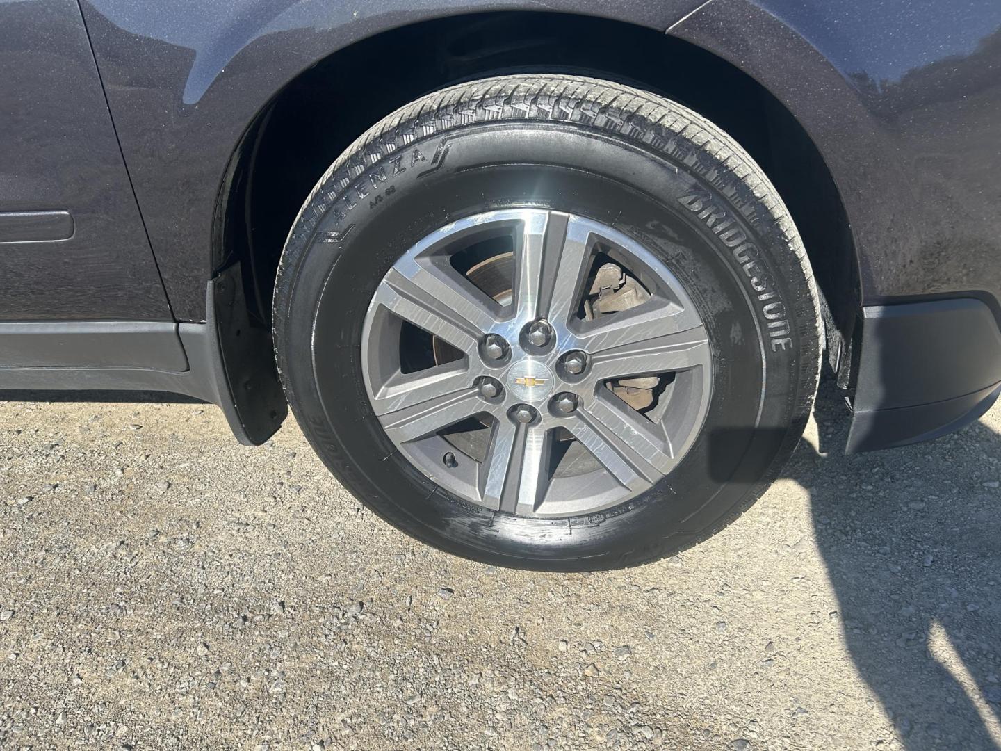 2015 GRAY /Gray Chevrolet Traverse 2LT AWD (1GNKVHKD5FJ) with an 3.6L V6 DOHC 24V engine, Automatic transmission, located at 506 S. Kingshighway, Cape Girardeau, MO, 63703, (573) 235-5000, 37.294991, -89.553635 - 2015 Chevrolet Traverse 2LT 127xxx miles Front Wheel Drive 3.6L V6 Automatic Leather 3rd Row Navigation Rear Entertainment Power/Heated Seats Heated Steering Wheel Backup Camera Sunroof/Moonroof Bluetooth Remote Start Cruise Power Windows/Locks/Mirrors We have financing available an - Photo#34