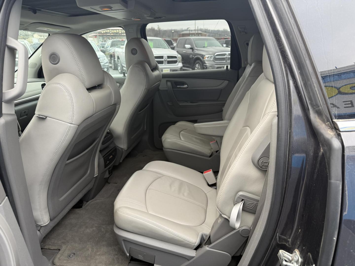 2015 GRAY /Gray Chevrolet Traverse 2LT AWD (1GNKVHKD5FJ) with an 3.6L V6 DOHC 24V engine, Automatic transmission, located at 506 S. Kingshighway, Cape Girardeau, MO, 63703, (573) 235-5000, 37.294991, -89.553635 - 2015 Chevrolet Traverse 2LT 127xxx miles Front Wheel Drive 3.6L V6 Automatic Leather 3rd Row Navigation Rear Entertainment Power/Heated Seats Heated Steering Wheel Backup Camera Sunroof/Moonroof Bluetooth Remote Start Cruise Power Windows/Locks/Mirrors We have financing available an - Photo#13