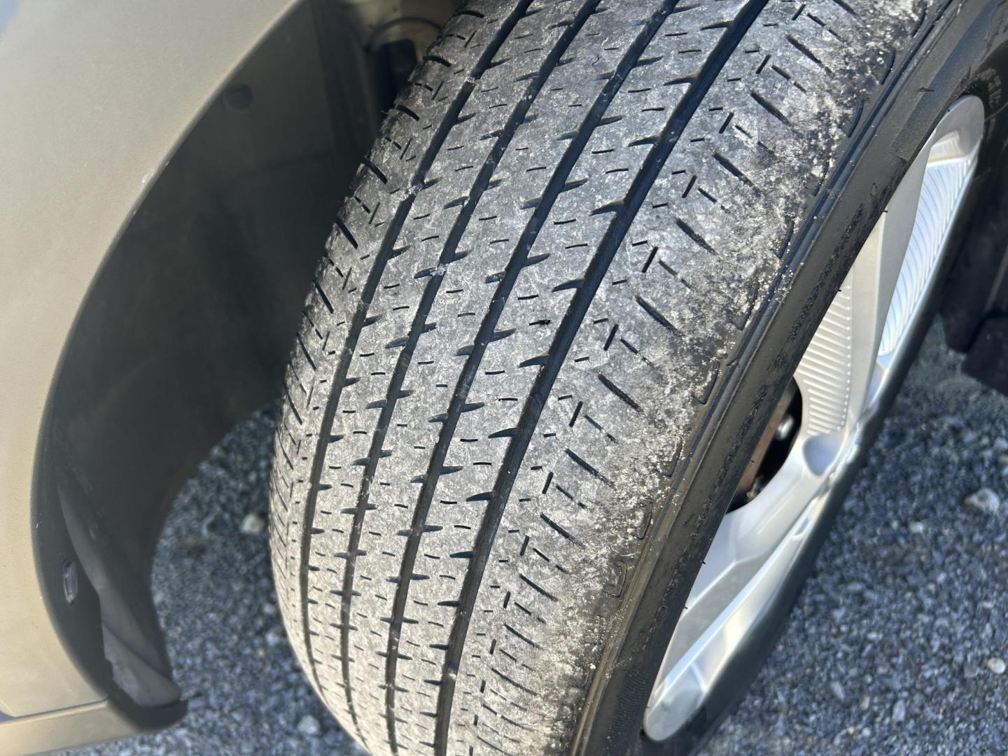 2020 WHITE /Black Nissan Kicks S (3N1CP5BV9LL) with an 1.6L L4 engine, CVT transmission, located at 506 S. Kingshighway, Cape Girardeau, MO, 63703, (573) 235-5000, 37.294991, -89.553635 - 2020 Nissan Kicks S 34,xxx miles Front Wheel Drive 1.6L 4 Cyl. Automatic Cruise Bluetooth Backup Camera We have financing available and we accept trades! Fill out a credit application on our website or come by today! If you have any questions, give us a call at (573) 235-5000 or visit our w - Photo#36