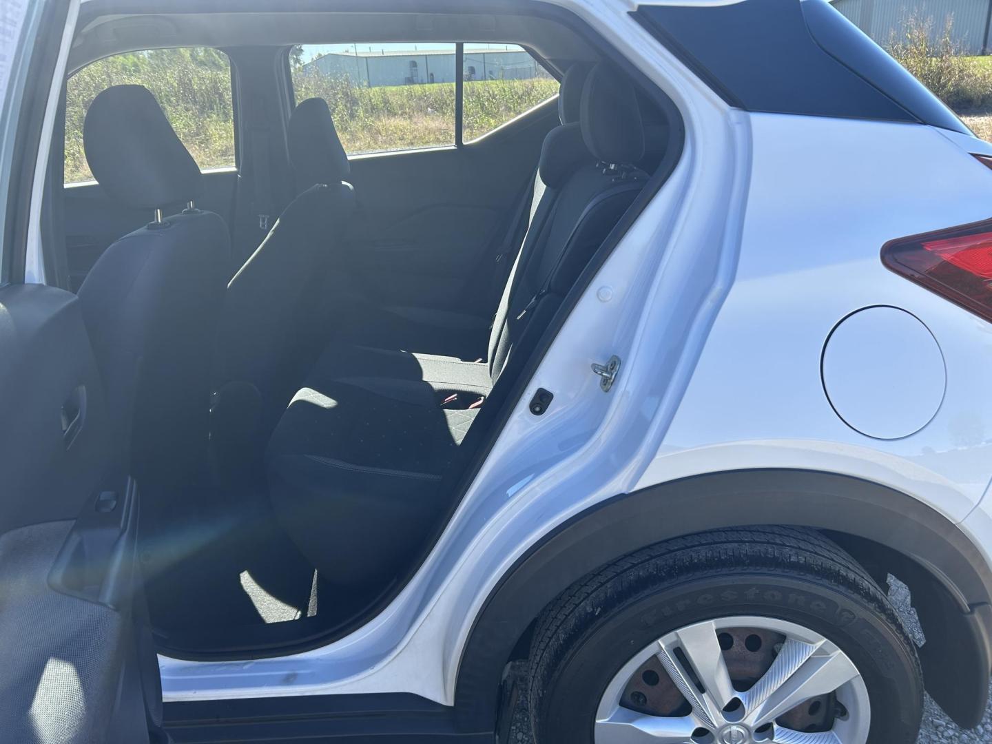 2020 WHITE /Black Nissan Kicks S (3N1CP5BV9LL) with an 1.6L L4 engine, CVT transmission, located at 506 S. Kingshighway, Cape Girardeau, MO, 63703, (573) 235-5000, 37.294991, -89.553635 - 2020 Nissan Kicks S 34,xxx miles Front Wheel Drive 1.6L 4 Cyl. Automatic Cruise Bluetooth Backup Camera We have financing available and we accept trades! Fill out a credit application on our website or come by today! If you have any questions, give us a call at (573) 235-5000 or visit our w - Photo#17