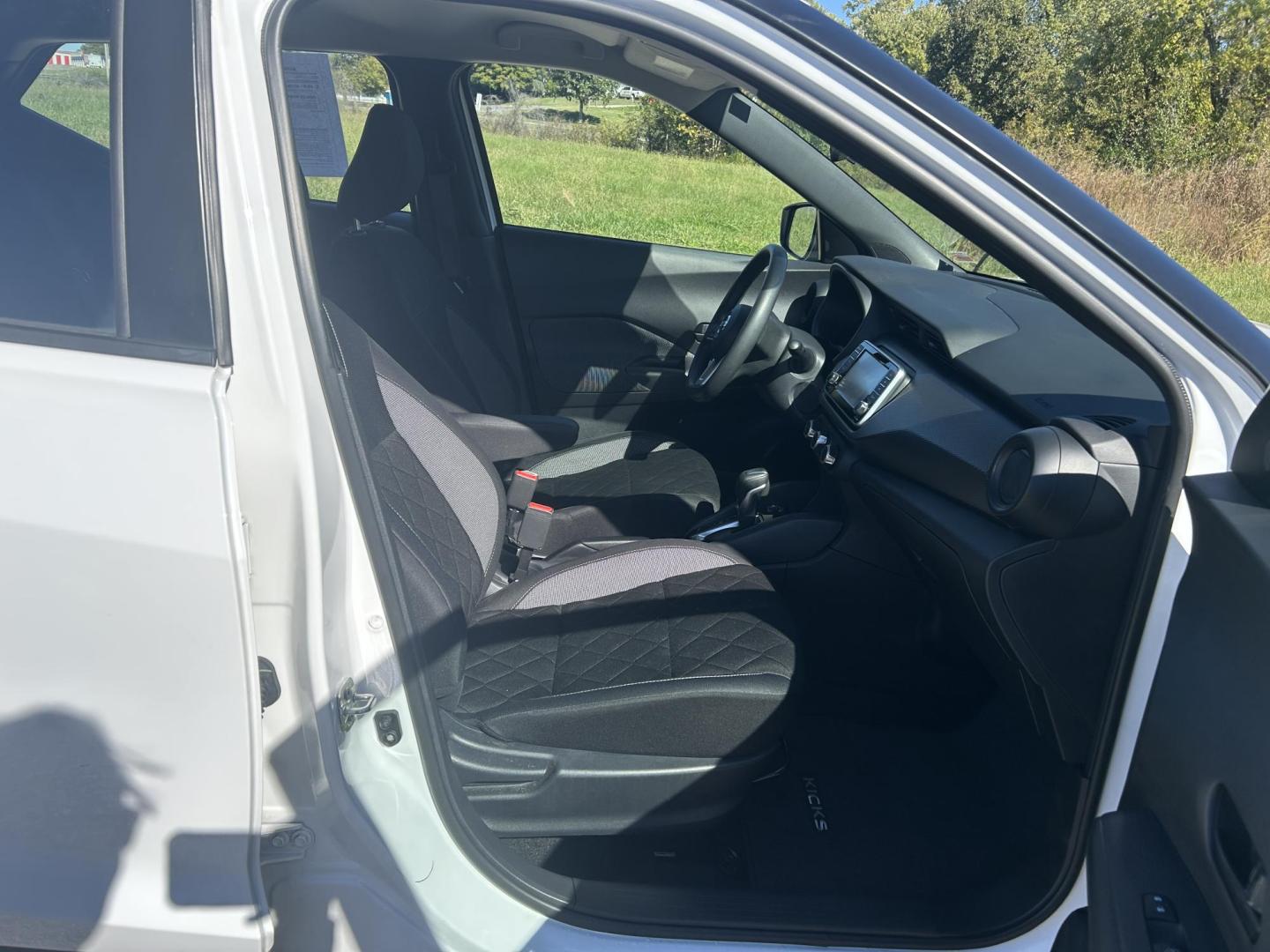 2020 WHITE /Black Nissan Kicks S (3N1CP5BV9LL) with an 1.6L L4 engine, CVT transmission, located at 506 S. Kingshighway, Cape Girardeau, MO, 63703, (573) 235-5000, 37.294991, -89.553635 - 2020 Nissan Kicks S 34,xxx miles Front Wheel Drive 1.6L 4 Cyl. Automatic Cruise Bluetooth Backup Camera We have financing available and we accept trades! Fill out a credit application on our website or come by today! If you have any questions, give us a call at (573) 235-5000 or visit our w - Photo#15