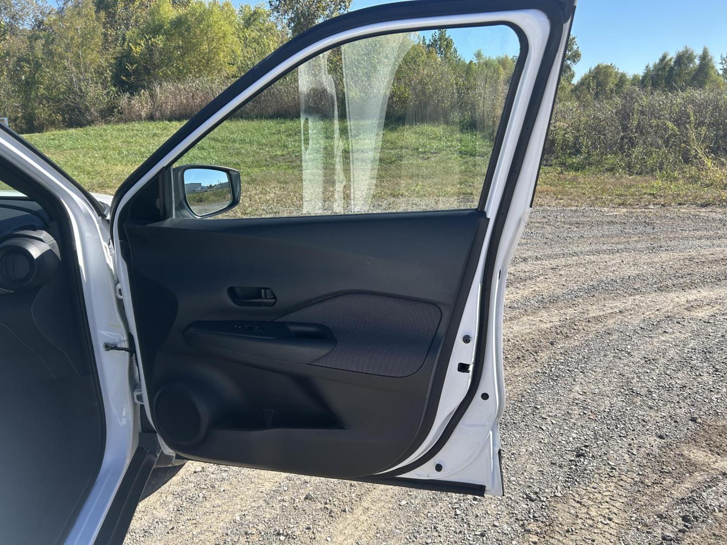 2020 WHITE /Black Nissan Kicks S (3N1CP5BV9LL) with an 1.6L L4 engine, CVT transmission, located at 506 S. Kingshighway, Cape Girardeau, MO, 63703, (573) 235-5000, 37.294991, -89.553635 - 2020 Nissan Kicks S 34,xxx miles Front Wheel Drive 1.6L 4 Cyl. Automatic Cruise Bluetooth Backup Camera We have financing available and we accept trades! Fill out a credit application on our website or come by today! If you have any questions, give us a call at (573) 235-5000 or visit our w - Photo#14