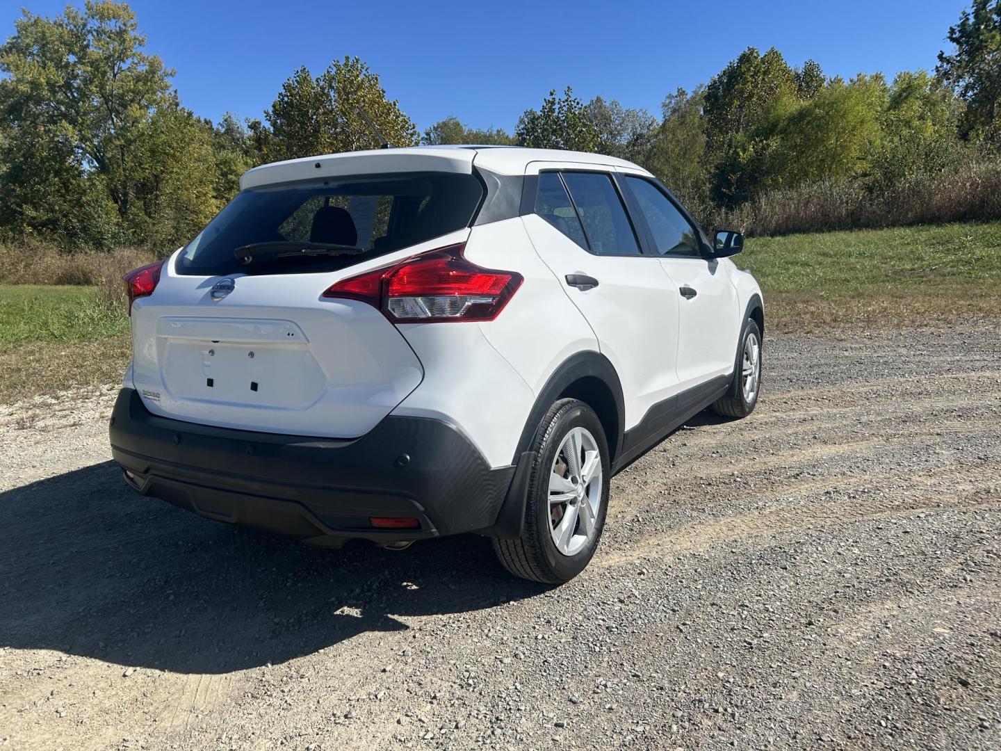 2020 WHITE /Black Nissan Kicks S (3N1CP5BV9LL) with an 1.6L L4 engine, CVT transmission, located at 506 S. Kingshighway, Cape Girardeau, MO, 63703, (573) 235-5000, 37.294991, -89.553635 - 2020 Nissan Kicks S 34,xxx miles Front Wheel Drive 1.6L 4 Cyl. Automatic Cruise Bluetooth Backup Camera We have financing available and we accept trades! Fill out a credit application on our website or come by today! If you have any questions, give us a call at (573) 235-5000 or visit our w - Photo#10