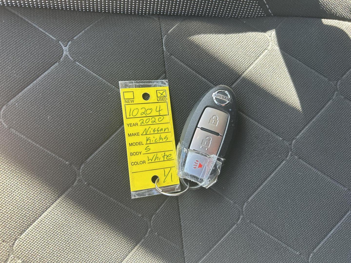 2020 WHITE /Black Nissan Kicks S (3N1CP5BV9LL) with an 1.6L L4 engine, CVT transmission, located at 506 S. Kingshighway, Cape Girardeau, MO, 63703, (573) 235-5000, 37.294991, -89.553635 - 2020 Nissan Kicks S 34,xxx miles Front Wheel Drive 1.6L 4 Cyl. Automatic Cruise Bluetooth Backup Camera We have financing available and we accept trades! Fill out a credit application on our website or come by today! If you have any questions, give us a call at (573) 235-5000 or visit our w - Photo#3