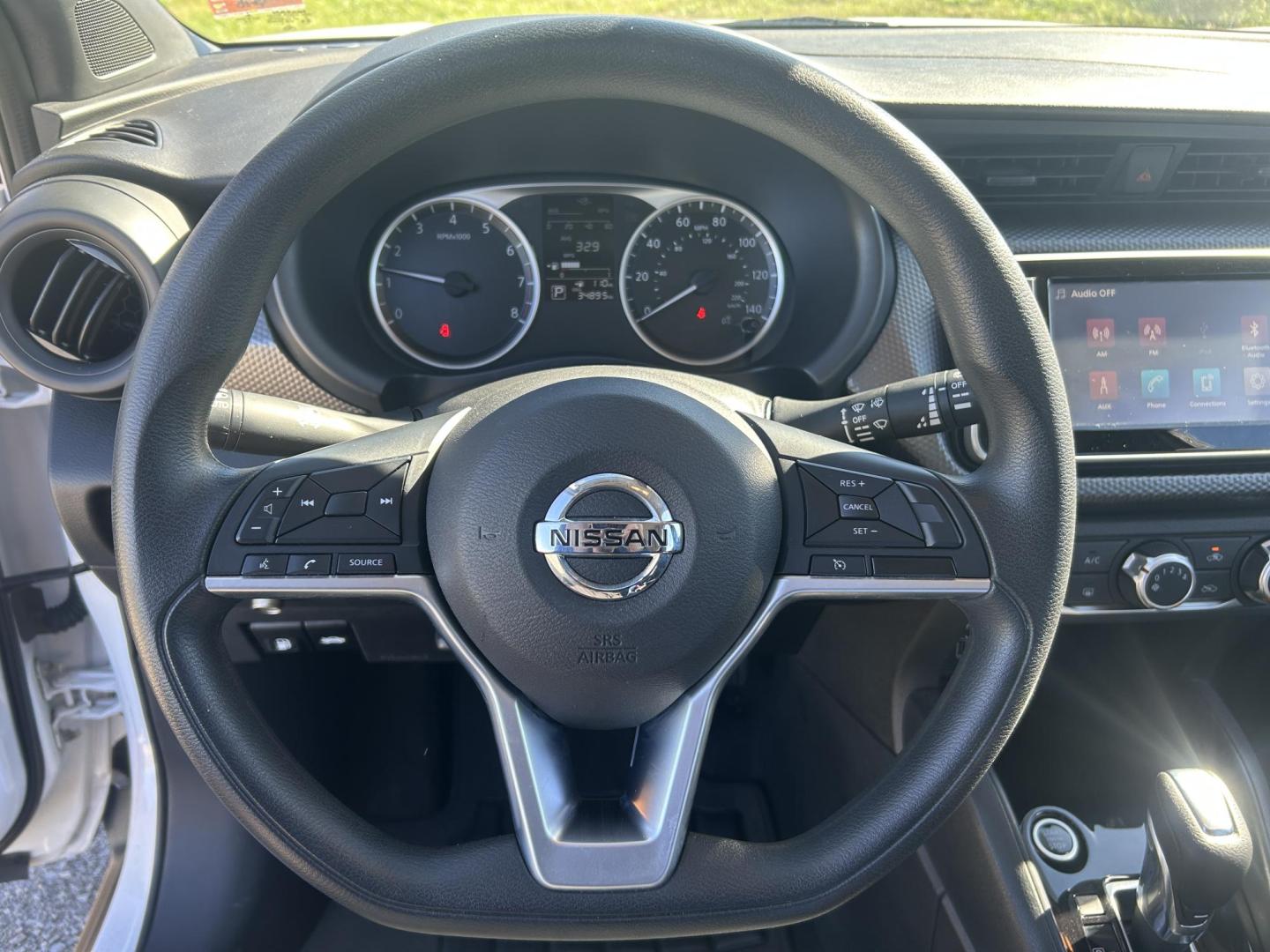 2020 WHITE /Black Nissan Kicks S (3N1CP5BV9LL) with an 1.6L L4 engine, CVT transmission, located at 506 S. Kingshighway, Cape Girardeau, MO, 63703, (573) 235-5000, 37.294991, -89.553635 - 2020 Nissan Kicks S 34,xxx miles Front Wheel Drive 1.6L 4 Cyl. Automatic Cruise Bluetooth Backup Camera We have financing available and we accept trades! Fill out a credit application on our website or come by today! If you have any questions, give us a call at (573) 235-5000 or visit our w - Photo#24