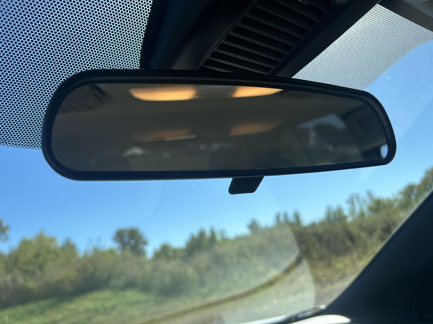 2020 WHITE /Black Nissan Kicks S (3N1CP5BV9LL) with an 1.6L L4 engine, CVT transmission, located at 506 S. Kingshighway, Cape Girardeau, MO, 63703, (573) 235-5000, 37.294991, -89.553635 - 2020 Nissan Kicks S 34,xxx miles Front Wheel Drive 1.6L 4 Cyl. Automatic Cruise Bluetooth Backup Camera We have financing available and we accept trades! Fill out a credit application on our website or come by today! If you have any questions, give us a call at (573) 235-5000 or visit our w - Photo#34