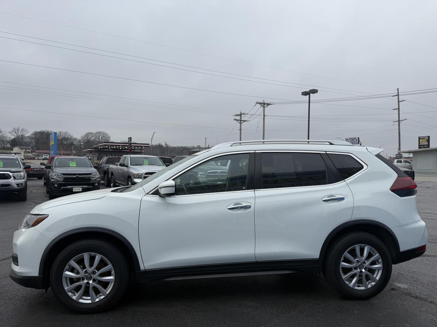 2018 WHITE /Black Nissan Rogue S 2WD (KNMAT2MT0JP) with an 2.5L L4 DOHC 16V engine, CVT transmission, located at 506 S. Kingshighway, Cape Girardeau, MO, 63703, (573) 235-5000, 37.294991, -89.553635 - 2018 Nissan Rogue S 85xxx miles Front Wheel Drive 2.5L 4 Cyl. Automatic Backup Camera Heated Seats Remote Start Power Driver Seat Bluetooth Cruise Power Windows/Locks/Mirrors We have financing available and we accept trades! Fill out a credit application on our website or come by today! - Photo#3
