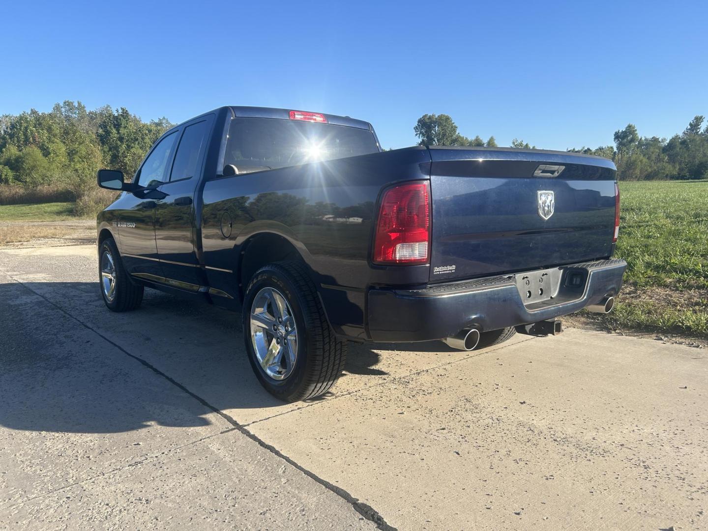 2012 BLUE /Gray Dodge Ram 1500 ST Quad Cab 2WD (1C6RD6FT6CS) with an 5.7L V8 OHV 16V engine, 6-Speed Automatic transmission, located at 506 S. Kingshighway, Cape Girardeau, MO, 63703, (573) 235-5000, 37.294991, -89.553635 - 2012 Dodge Ram 1500 ST 1-Owner 119xxx miles Rear Wheel Drive 5.7L V8 Automatic Cruise Power Windows/Locks/Mirrors We have financing available and we accept trades! Fill out a credit application on our website or come by today! If you have any questions, give us a call at (573) 235-5000 or v - Photo#7