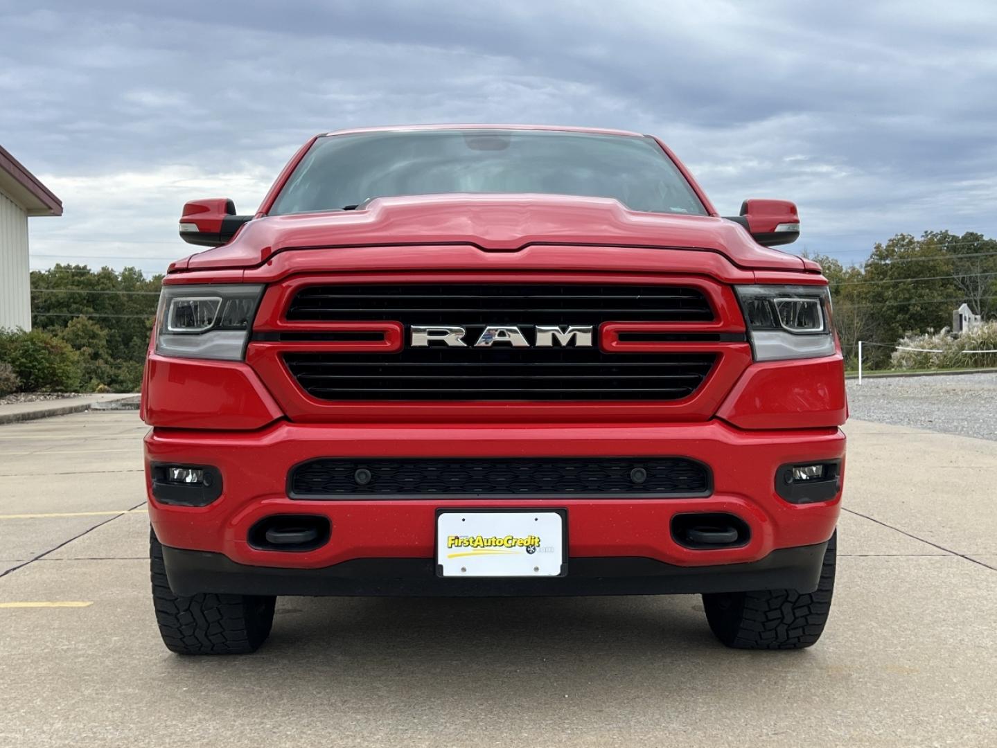 2019 RED /Black Leather RAM 1500 Laramie Crew Cab SWB 4WD (1C6SRFJT2KN) with an 5.7L V8 HEMI engine, Automatic transmission, located at 2990 Old Orchard Rd., Jackson, MO, 63755, 37.354214, -89.612106 - 2019 Ram 1500 Laramie 125xxx miles 4x4 5.7L V8 HEMI Automatic Leather Power/Heated/Cooled Seats Heated Steering Wheel Backup Camera Sunroof Bluetooth Remote Start Cruise Power Windows/Locks/Mirrors We have financing available and we accept trades! Fill out a credit application on our w - Photo#13