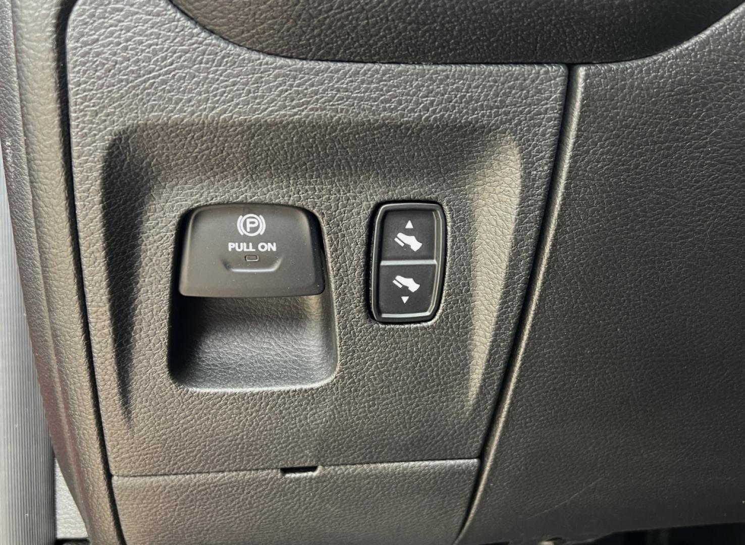 2019 RED /Black Leather RAM 1500 Laramie Crew Cab SWB 4WD (1C6SRFJT2KN) with an 5.7L V8 HEMI engine, Automatic transmission, located at 2990 Old Orchard Rd., Jackson, MO, 63755, 37.354214, -89.612106 - 2019 Ram 1500 Laramie 125xxx miles 4x4 5.7L V8 HEMI Automatic Leather Power/Heated/Cooled Seats Heated Steering Wheel Backup Camera Sunroof Bluetooth Remote Start Cruise Power Windows/Locks/Mirrors We have financing available and we accept trades! Fill out a credit application on our w - Photo#37