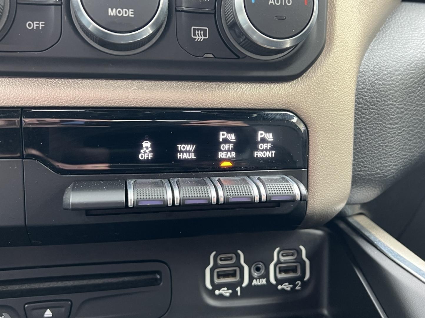 2019 RED /Black Leather RAM 1500 Laramie Crew Cab SWB 4WD (1C6SRFJT2KN) with an 5.7L V8 HEMI engine, Automatic transmission, located at 2990 Old Orchard Rd., Jackson, MO, 63755, 37.354214, -89.612106 - 2019 Ram 1500 Laramie 125xxx miles 4x4 5.7L V8 HEMI Automatic Leather Power/Heated/Cooled Seats Heated Steering Wheel Backup Camera Sunroof Bluetooth Remote Start Cruise Power Windows/Locks/Mirrors We have financing available and we accept trades! Fill out a credit application on our w - Photo#29