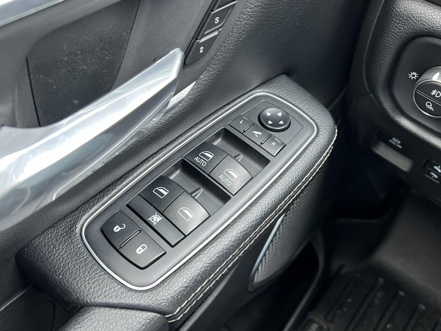 2019 RED /Black Leather RAM 1500 Laramie Crew Cab SWB 4WD (1C6SRFJT2KN) with an 5.7L V8 HEMI engine, Automatic transmission, located at 2990 Old Orchard Rd., Jackson, MO, 63755, 37.354214, -89.612106 - 2019 Ram 1500 Laramie 125xxx miles 4x4 5.7L V8 HEMI Automatic Leather Power/Heated/Cooled Seats Heated Steering Wheel Backup Camera Sunroof Bluetooth Remote Start Cruise Power Windows/Locks/Mirrors We have financing available and we accept trades! Fill out a credit application on our w - Photo#32